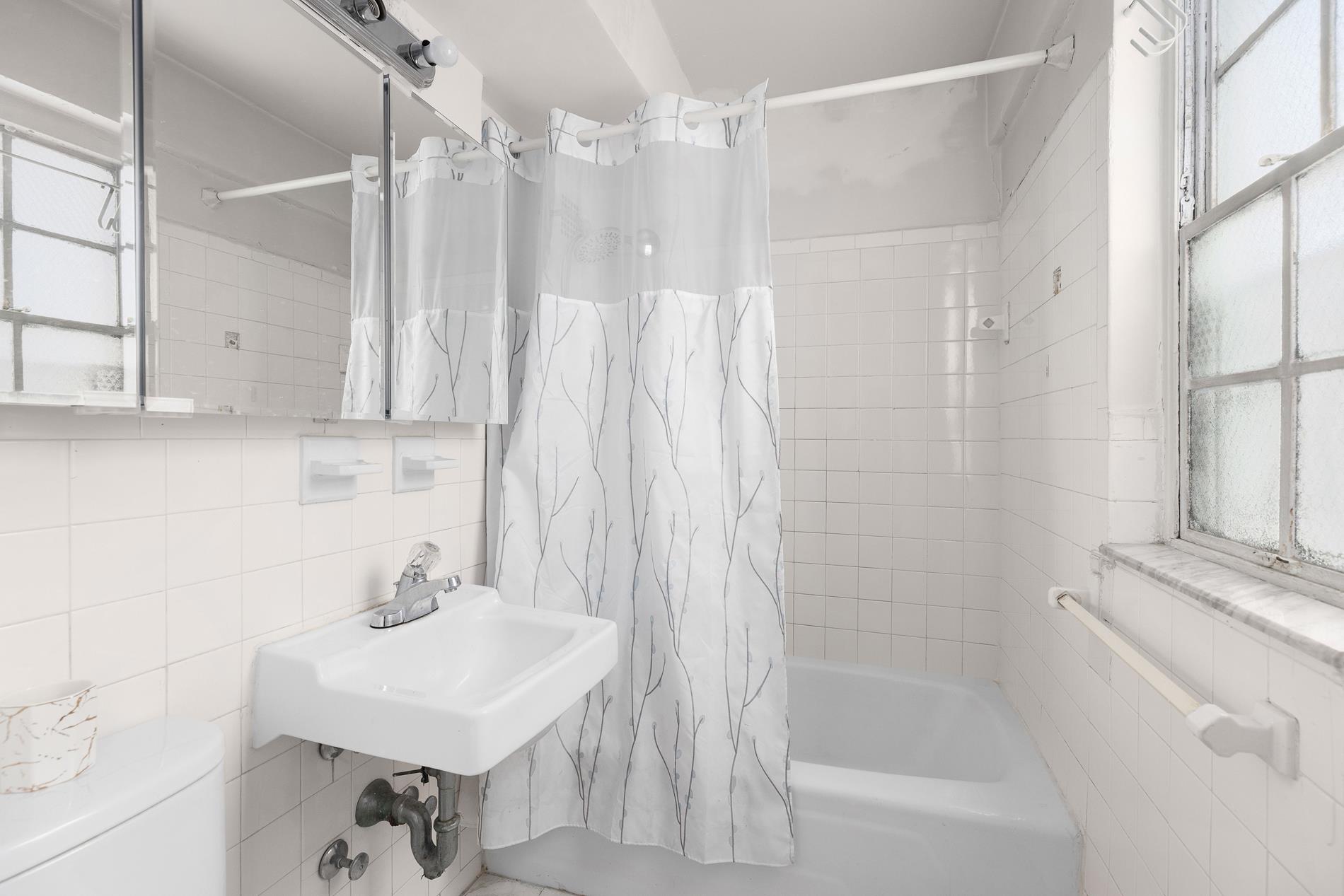 #6 photo, New York City, マンハッタン Turtle Bay , NY 10022