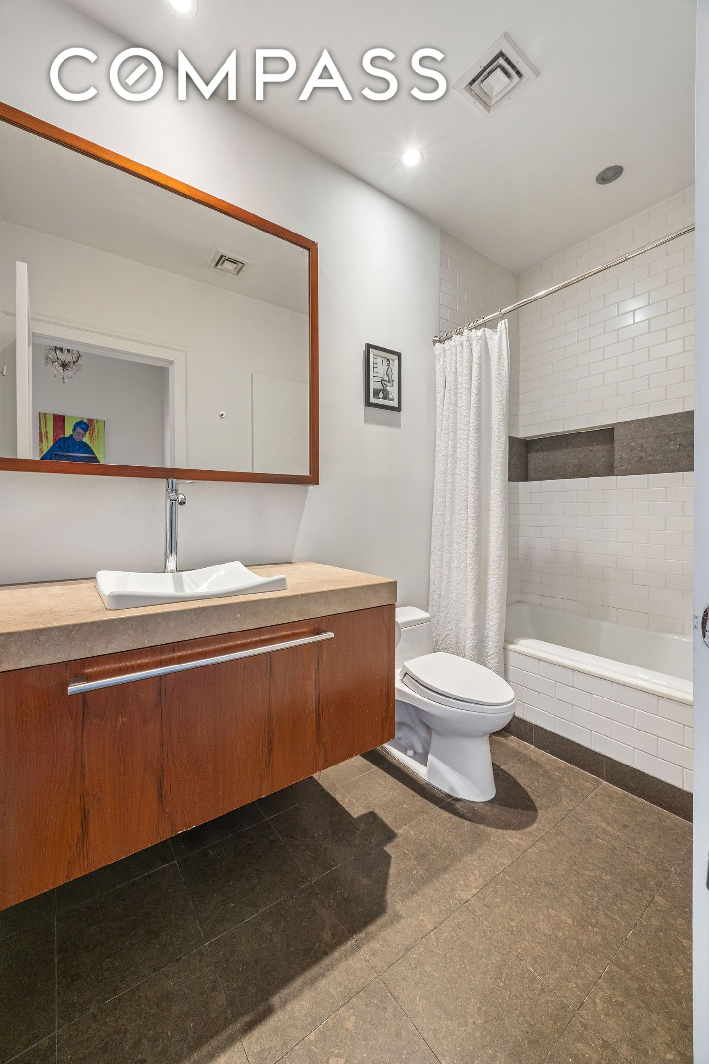 #11 photo, 344 Bowery, マンハッタン NoHo , NY 10012