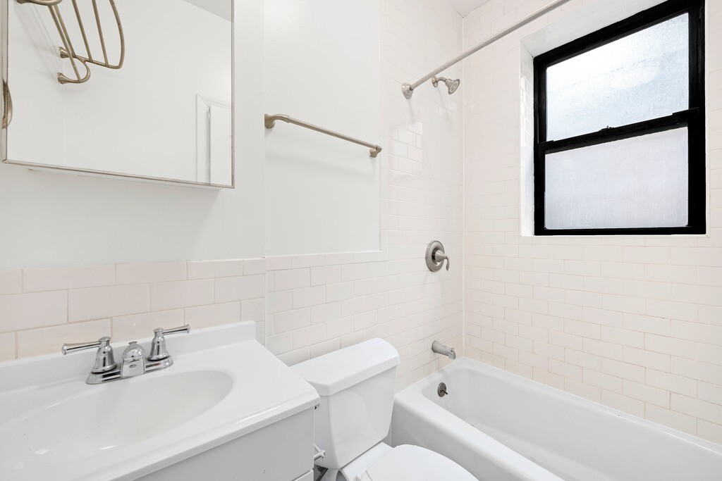 #10 photo, New York City, Upper West Side , NY 10024