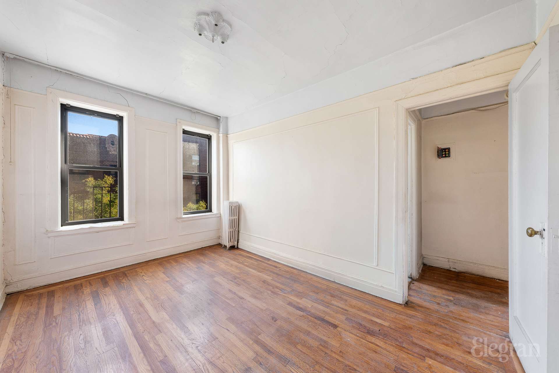 #6 photo, 37-16 83rd Street, クイーンズ区 Jackson Heights , NY 11372