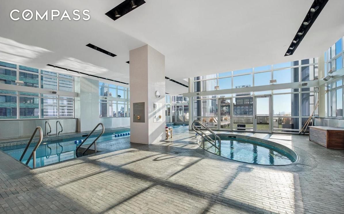 #10 photo, New York City, マンハッタン Hell's Kitchen , NY 10036