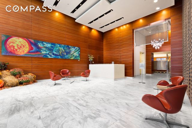 #8 photo, New York City, マンハッタン Hell's Kitchen , NY 10036