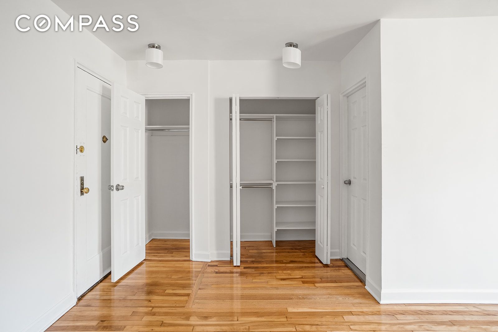 #8 photo, 33-35 81st Street, クイーンズ区 Jackson Heights , NY 11372