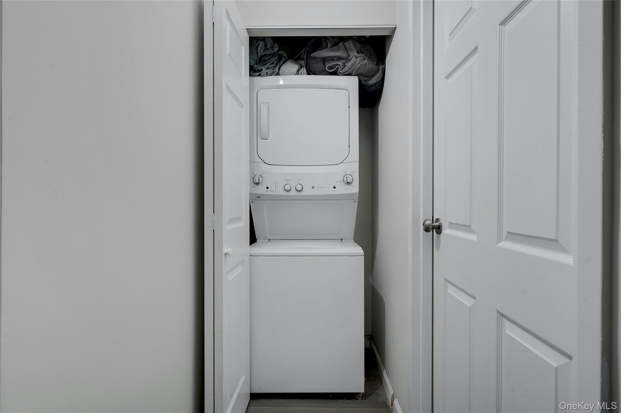 #13 photo, 777 N Macquesten Parkway, Mount Vernon , NY 10552