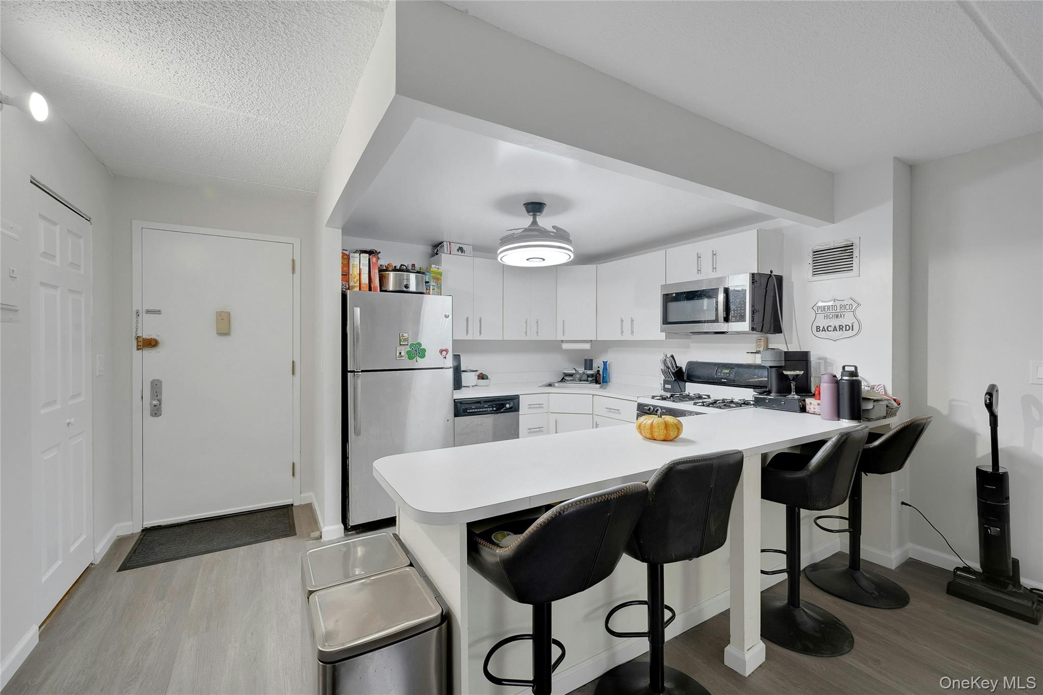 #6 photo, 777 N Macquesten Parkway, Mount Vernon , NY 10552