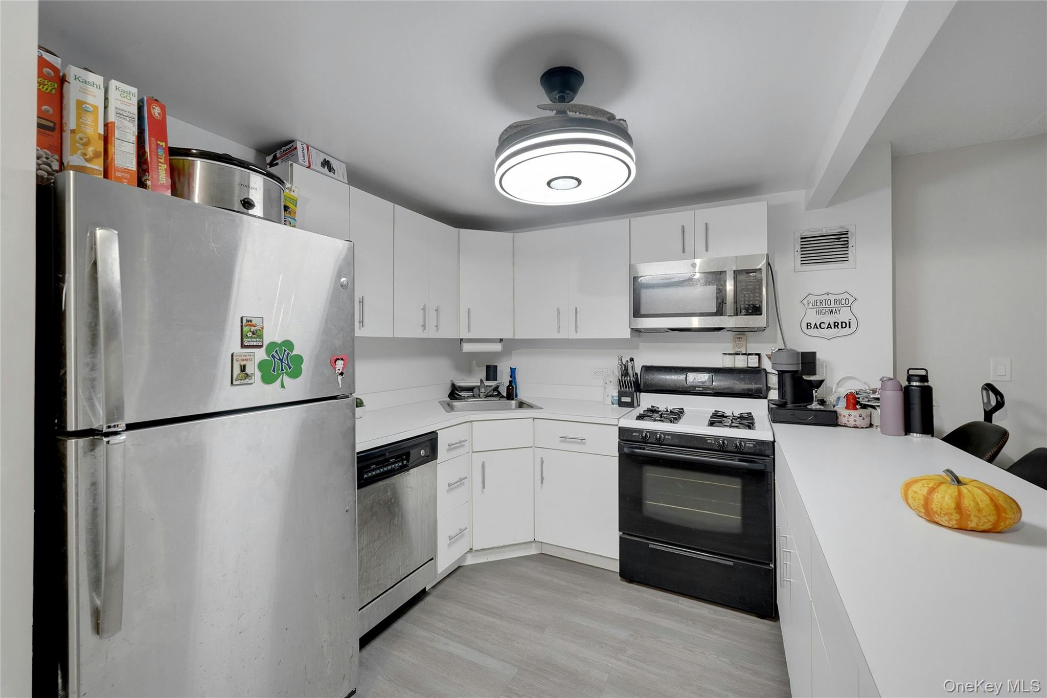 #8 photo, 777 N Macquesten Parkway, Mount Vernon , NY 10552