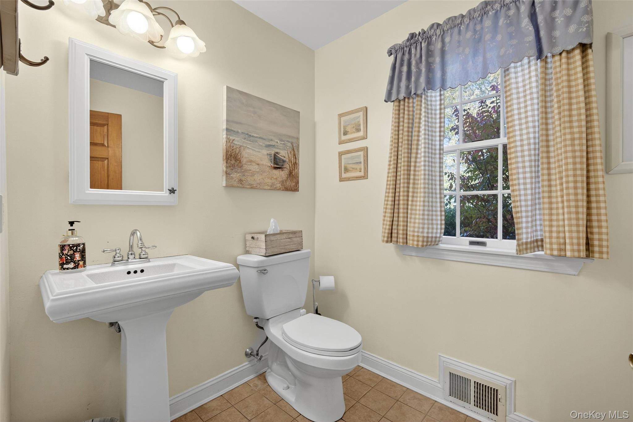 #14 photo, 71 Vista Drive, New Paltz , NY 12561