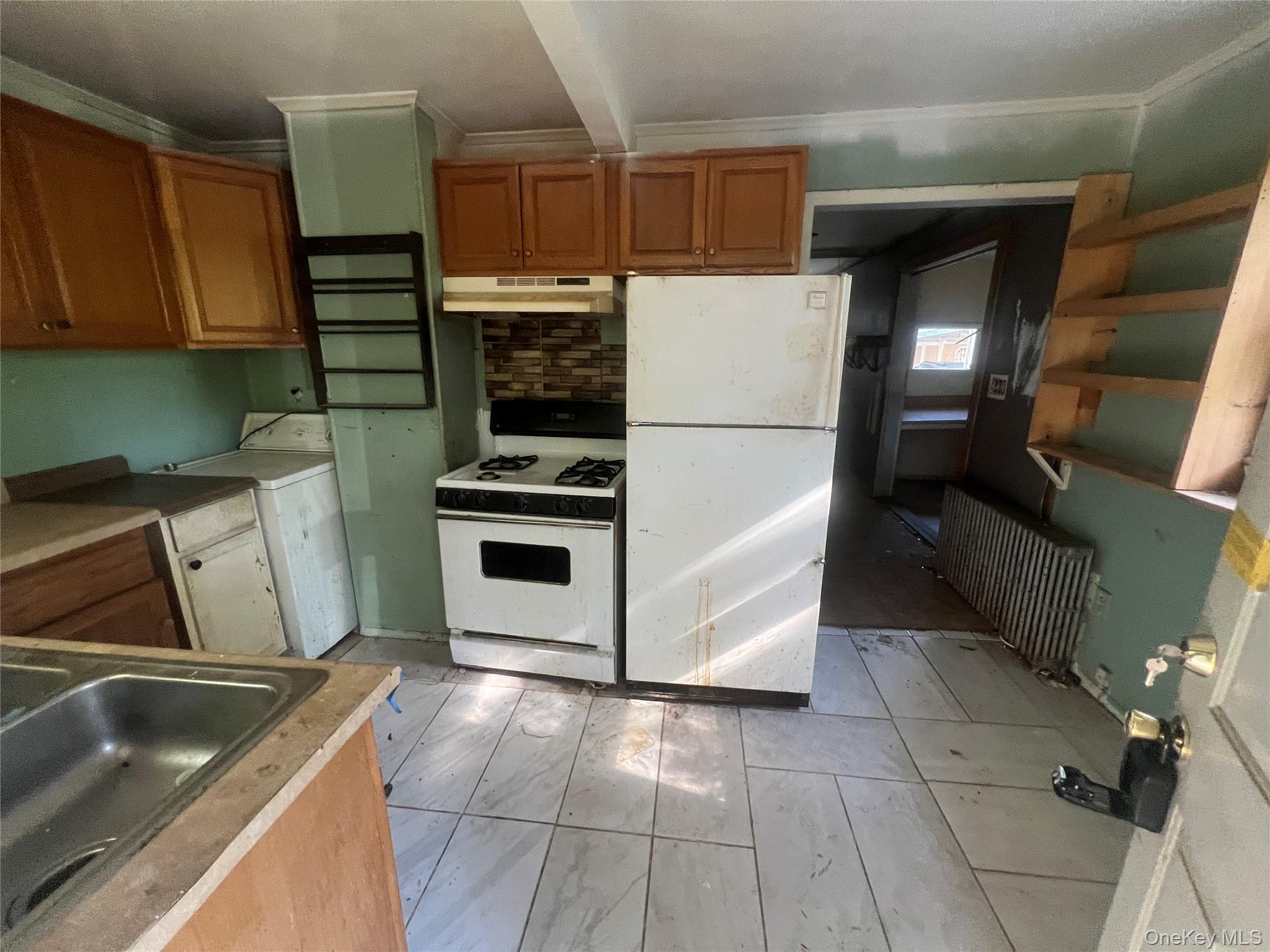 #3 photo, 18 Hillside Place, Lloyd , NY 12528