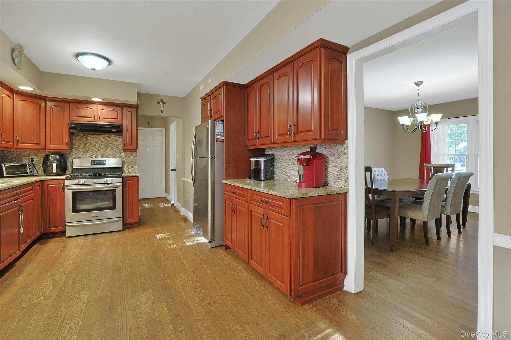 #10 photo, 2 Lancaster Drive, Suffern , NY 10901