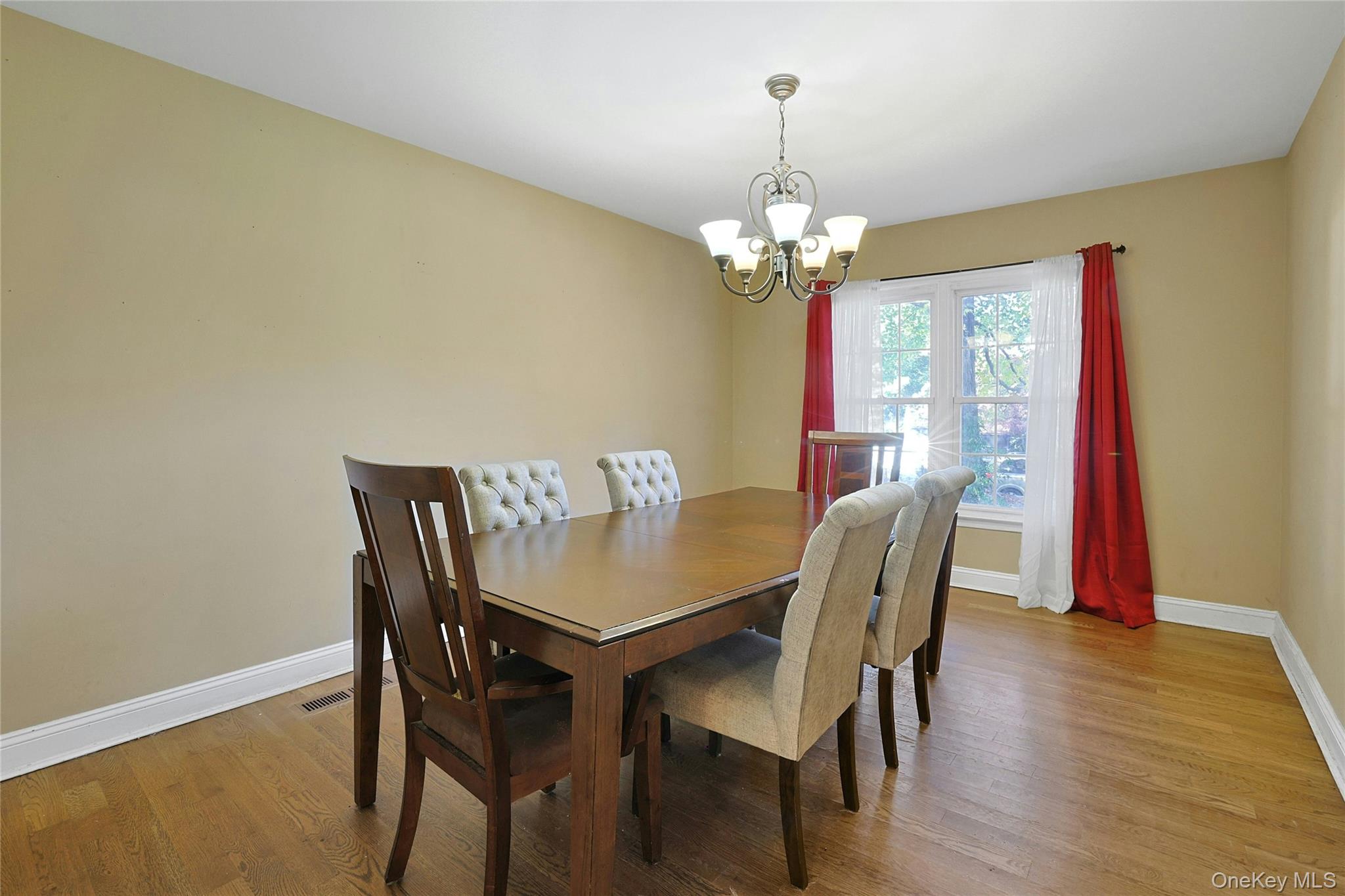 #11 photo, 2 Lancaster Drive, Suffern , NY 10901