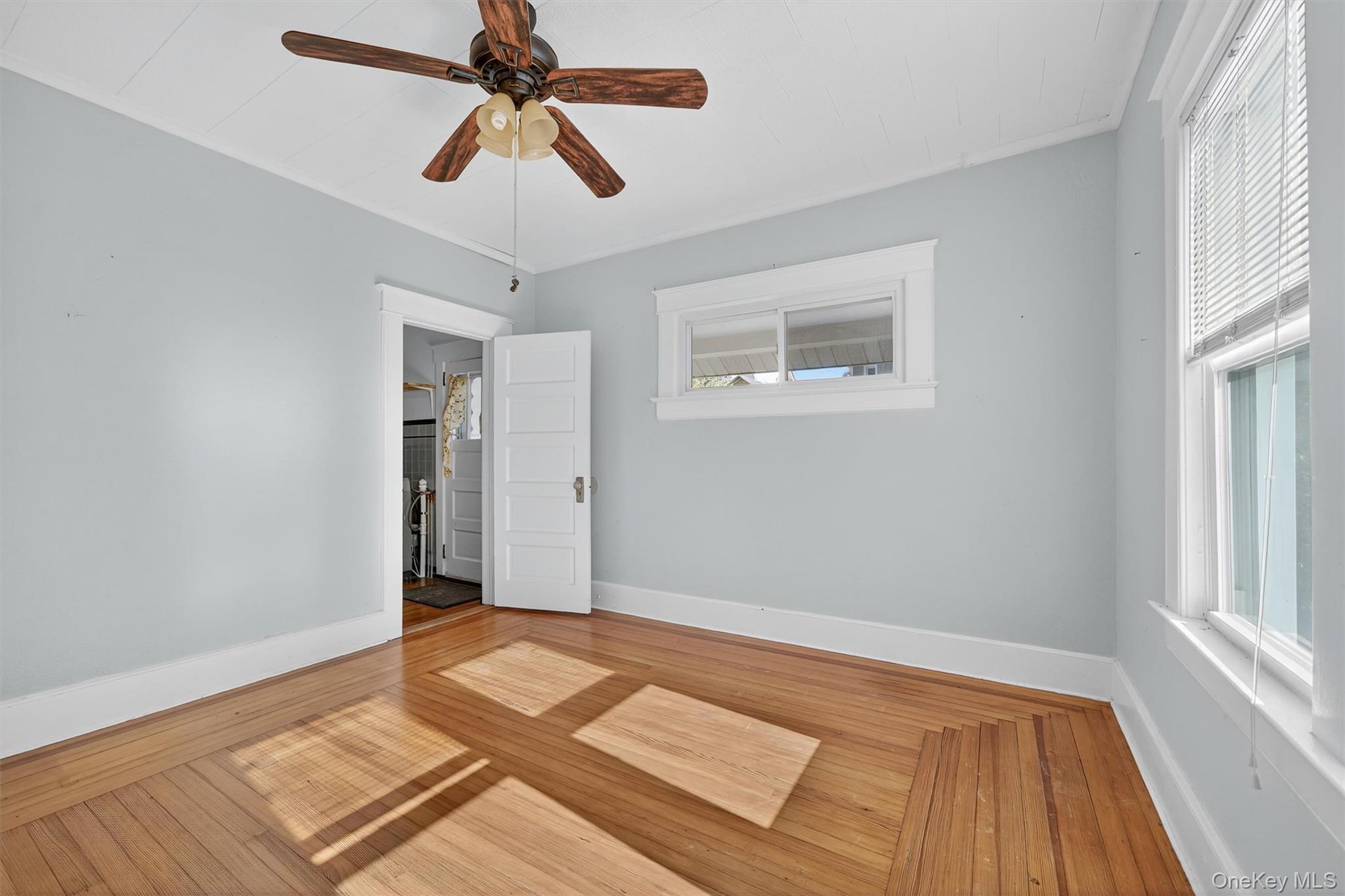 #10 photo, 15 Commonwealth Avenue, Middletown , NY 10940