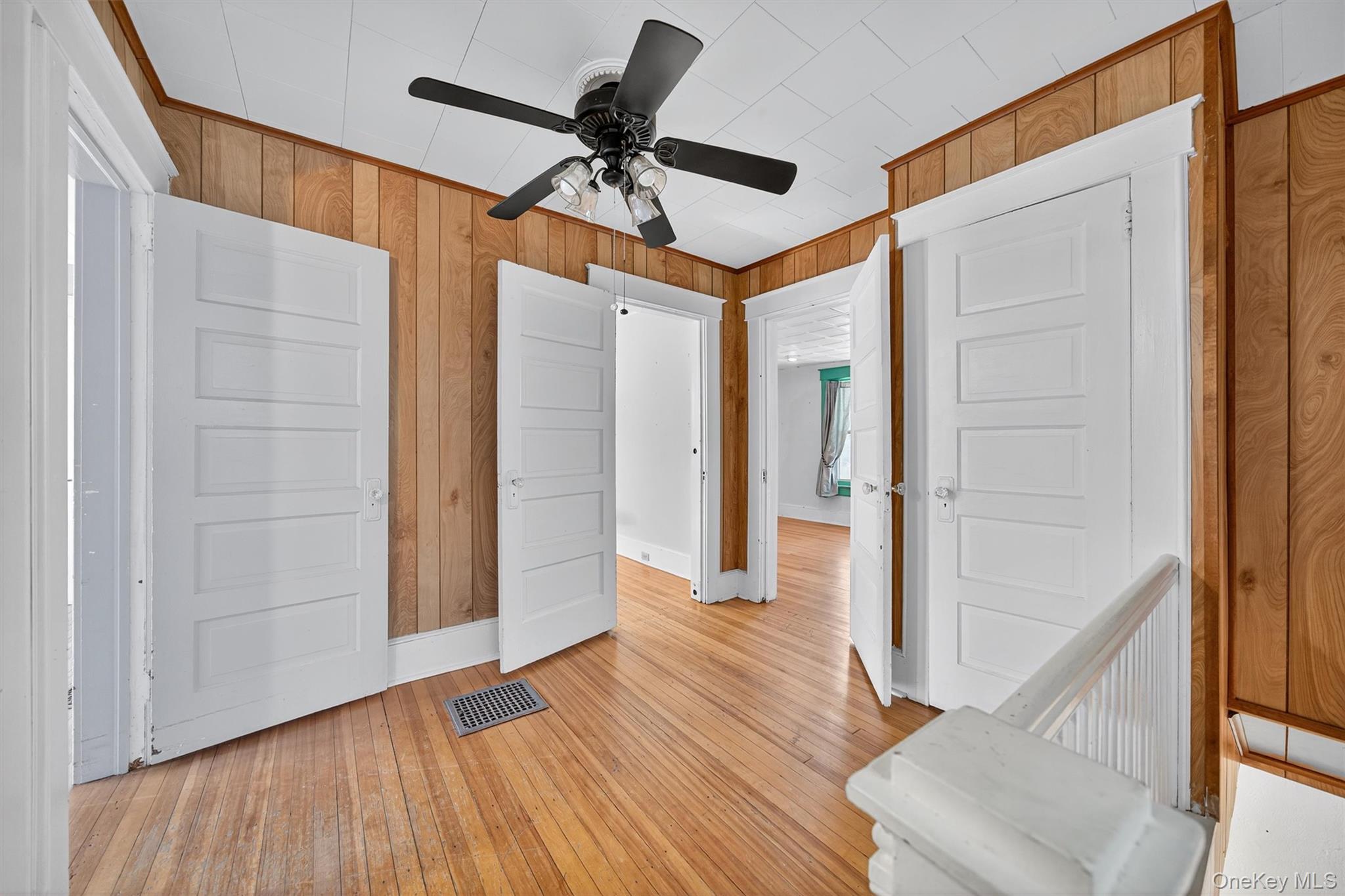 #16 photo, 15 Commonwealth Avenue, Middletown , NY 10940