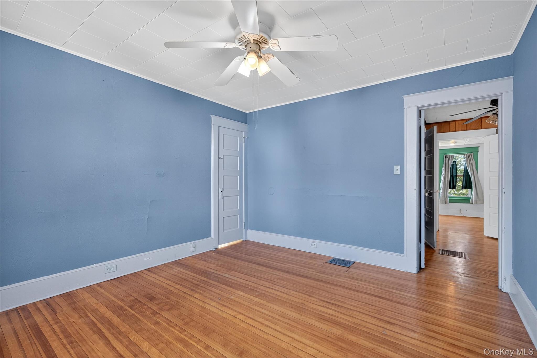 #19 photo, 15 Commonwealth Avenue, Middletown , NY 10940