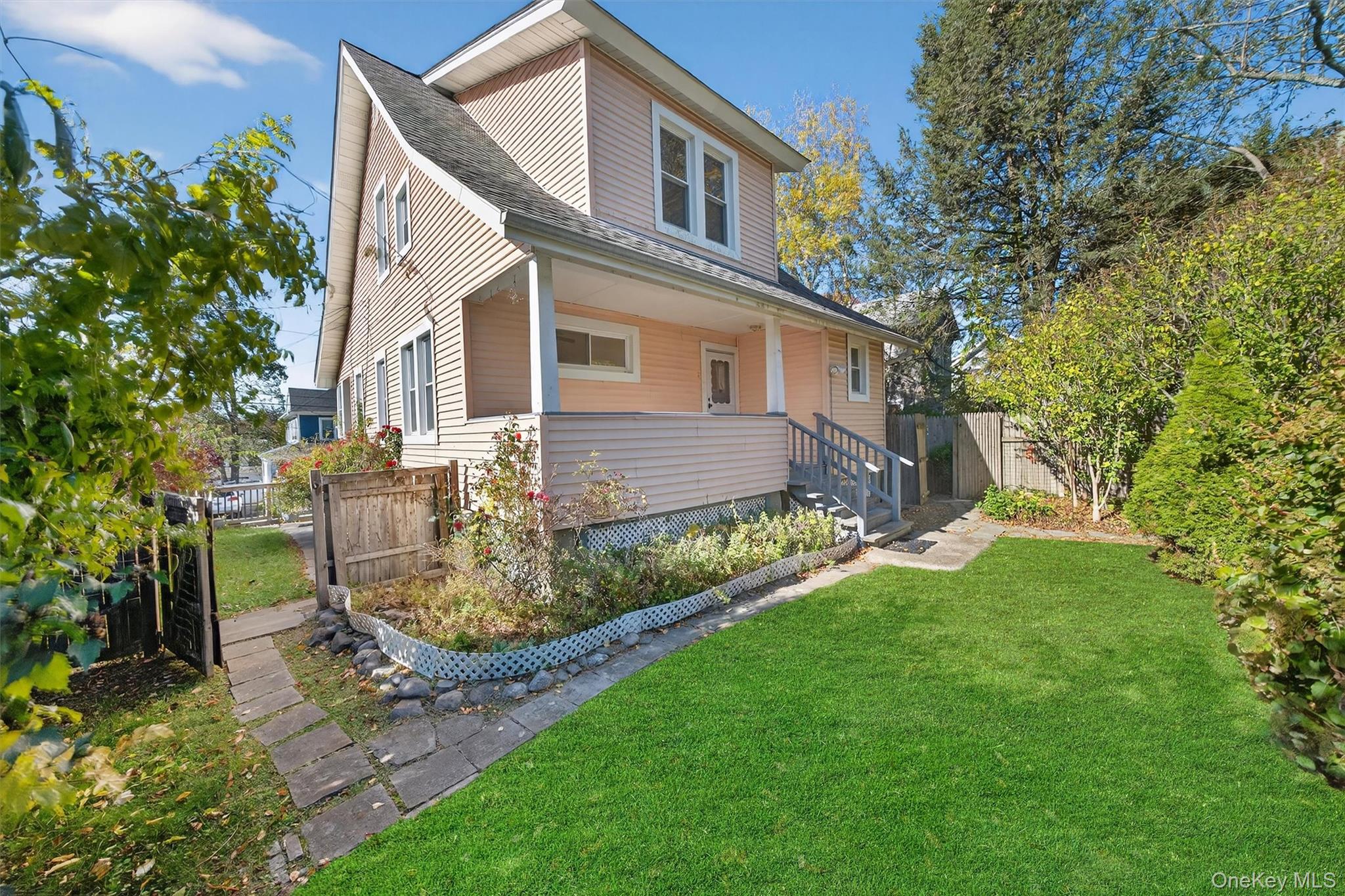 #2 photo, 15 Commonwealth Avenue, Middletown , NY 10940