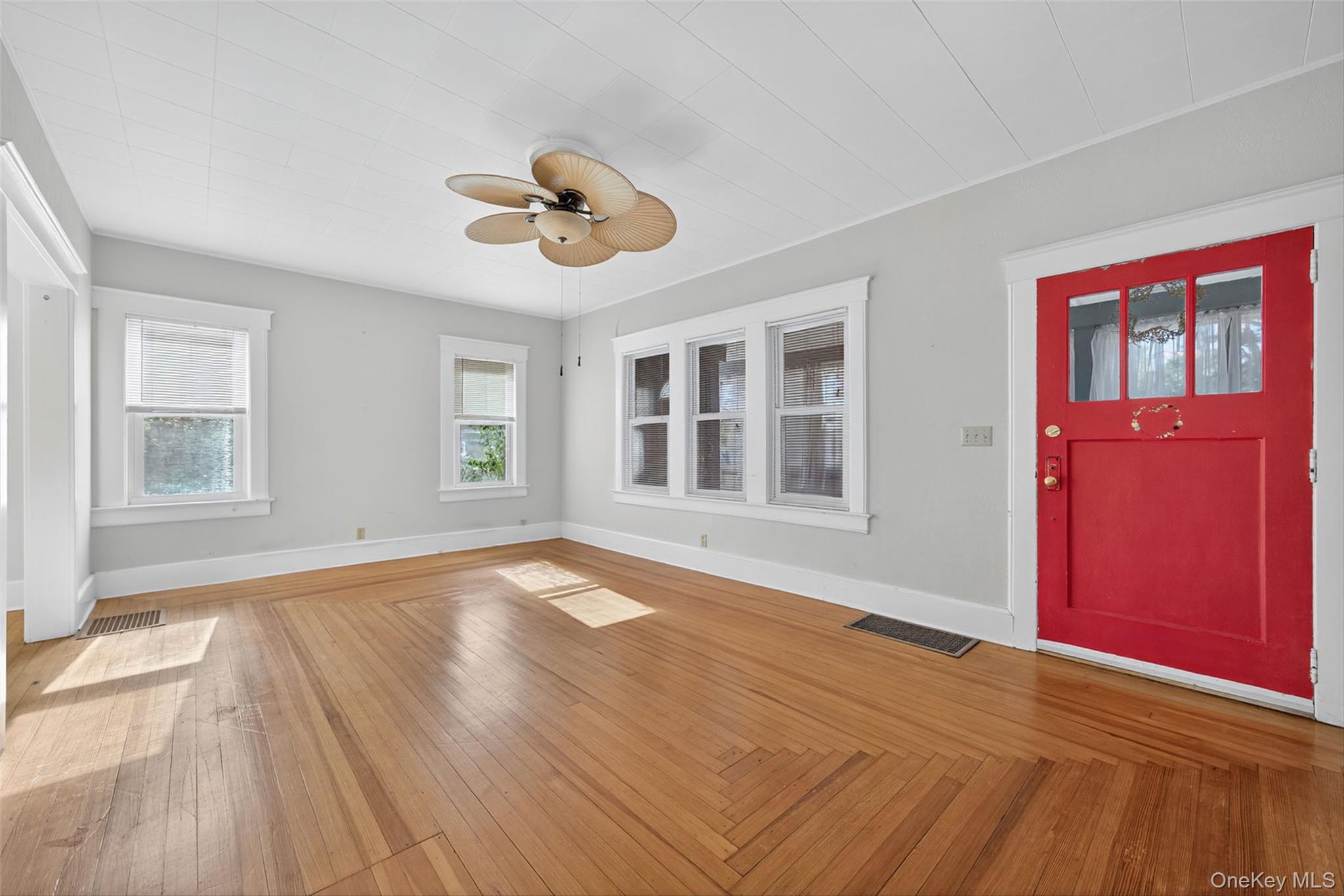 #6 photo, 15 Commonwealth Avenue, Middletown , NY 10940