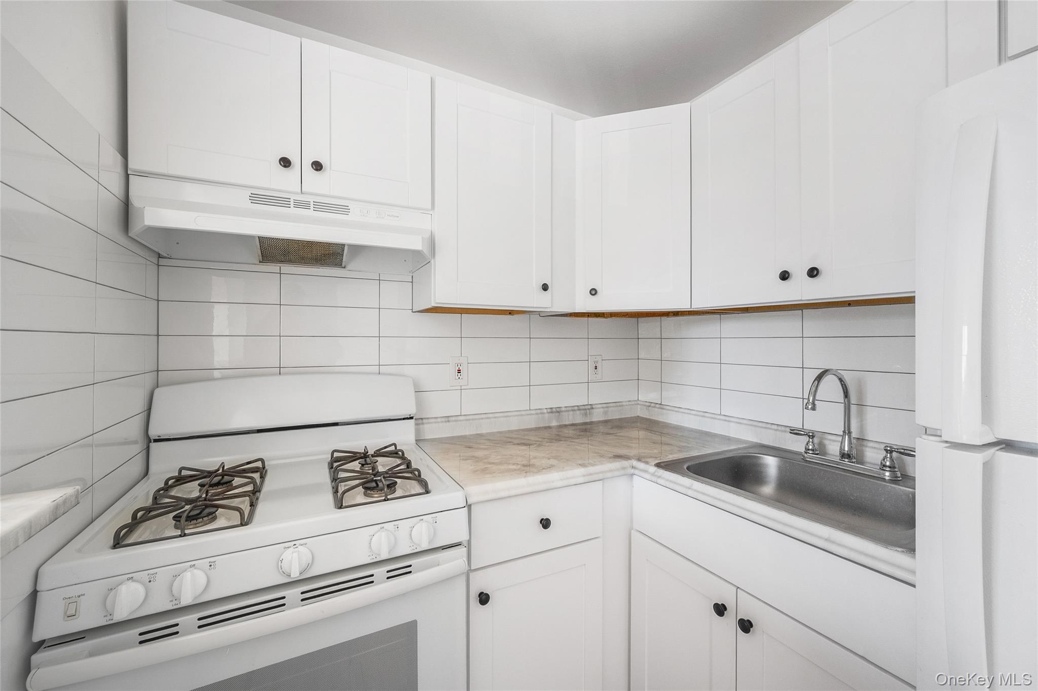 #11 photo, 345 N Broadway, Yonkers , NY 10701