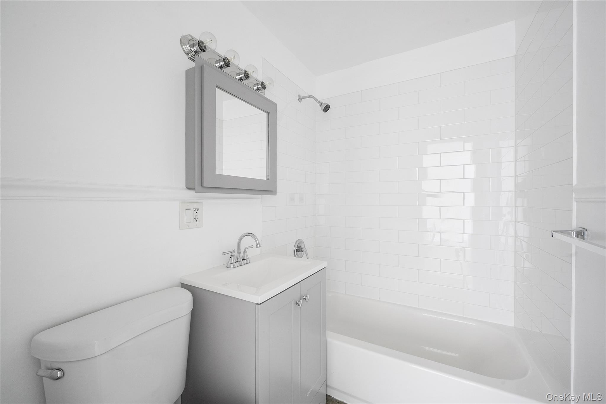 #15 photo, 345 N Broadway, Yonkers , NY 10701