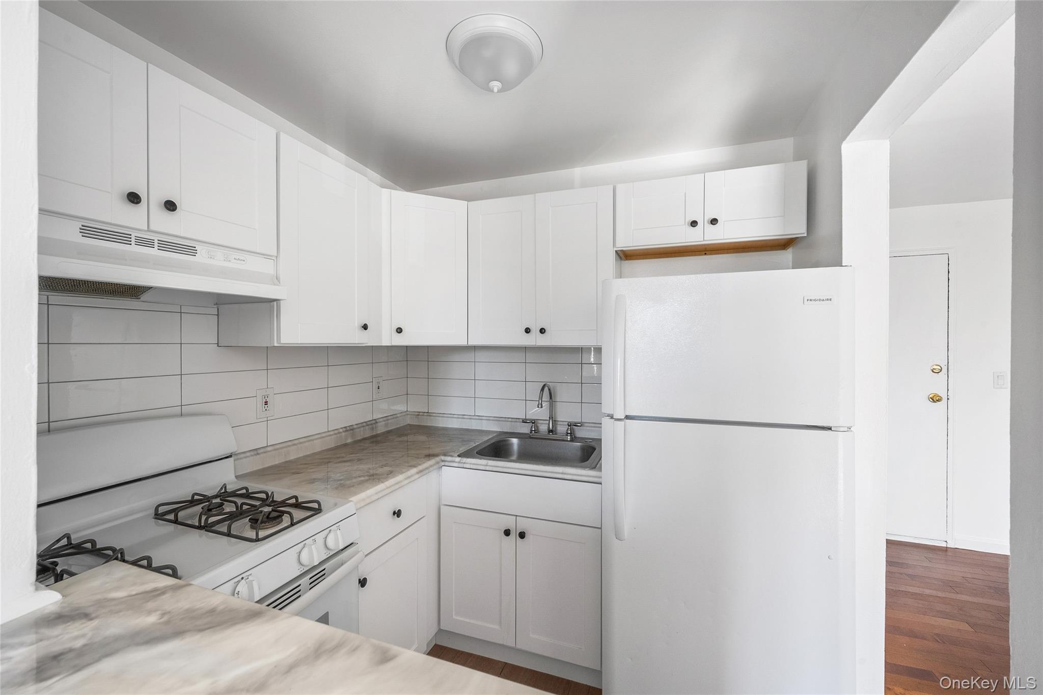 #9 photo, 345 N Broadway, Yonkers , NY 10701