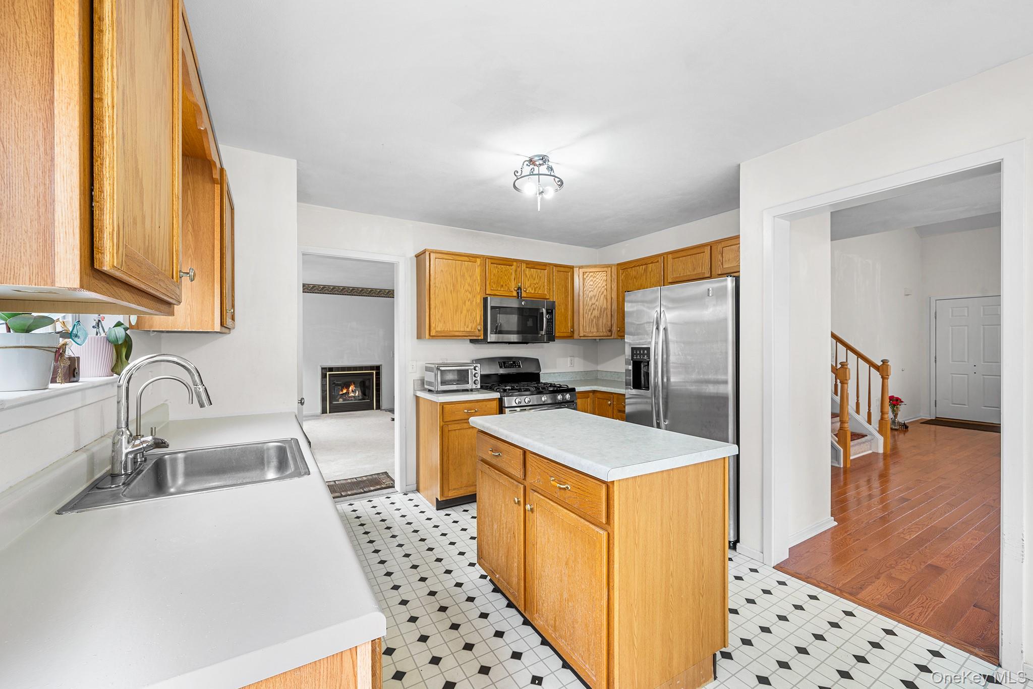 #6 photo, 25 Alexander Drive, Washingtonville , NY 10992