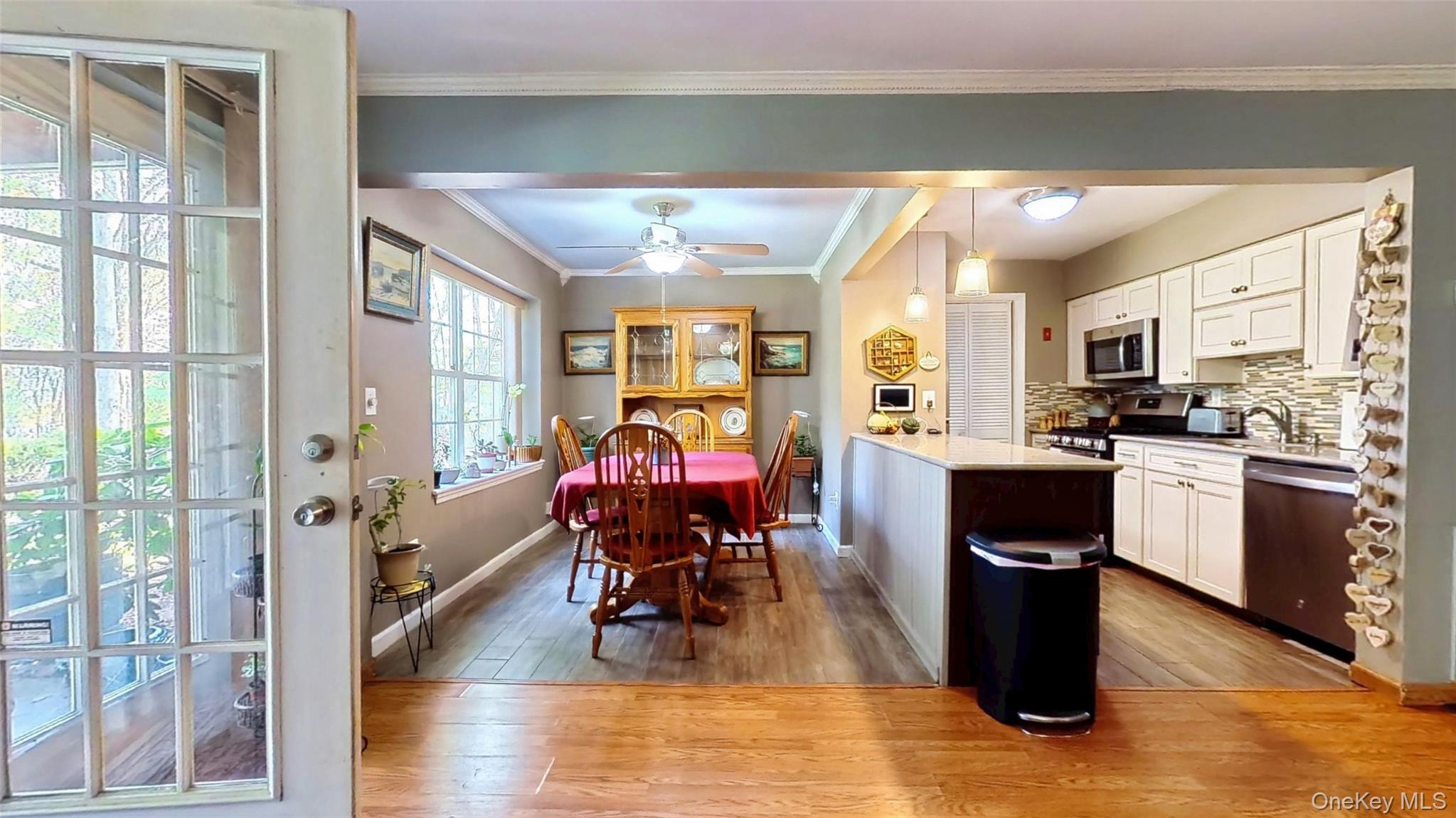 #12 photo, 1020 Washington Green, New Windsor , NY 12553