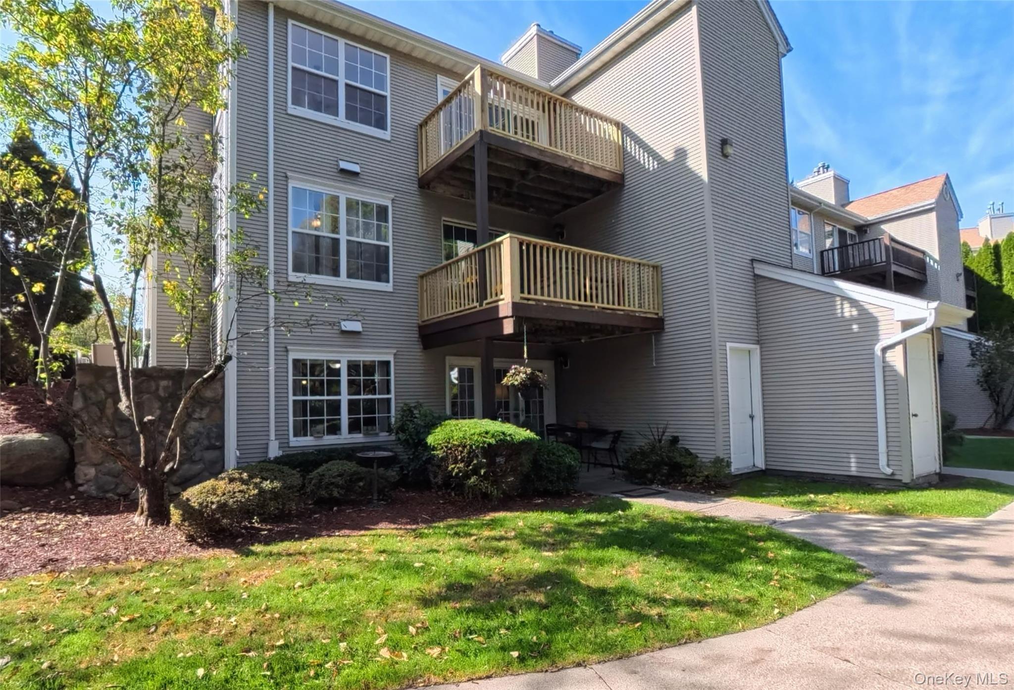 #3 photo, 1020 Washington Green, New Windsor , NY 12553