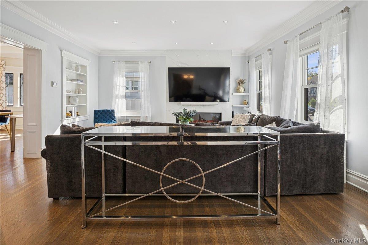 #7 photo, 127 Villa Avenue, Yonkers , NY 10704