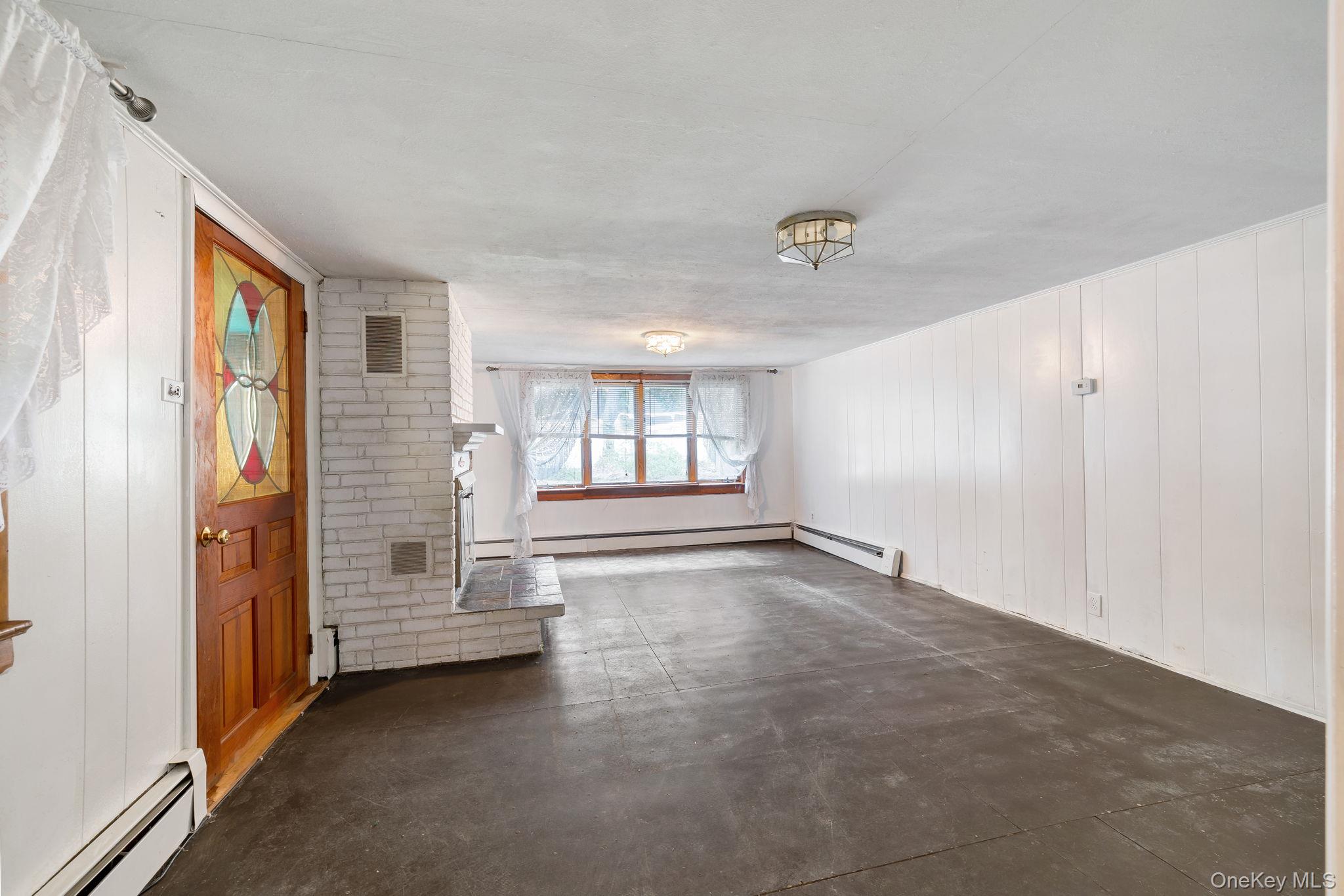 #16 photo, 207 Horns Park, Hyde Park , NY 12538