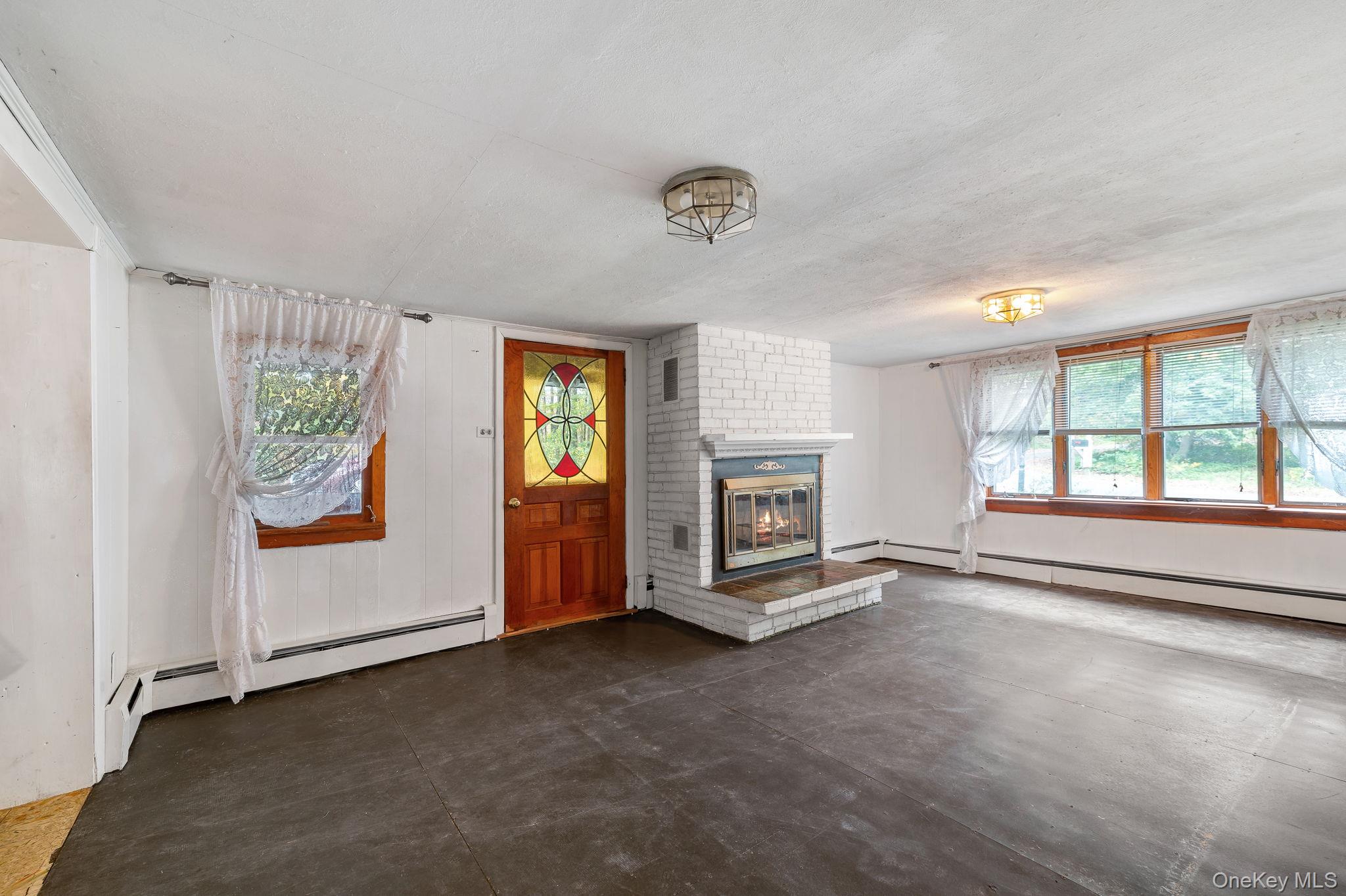 #17 photo, 207 Horns Park, Hyde Park , NY 12538