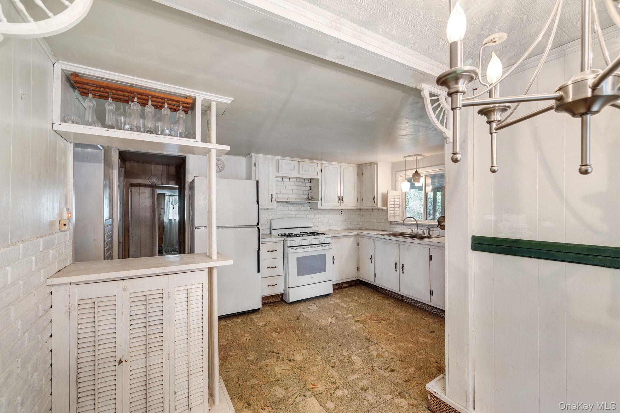 #7 photo, 207 Horns Park, Hyde Park , NY 12538