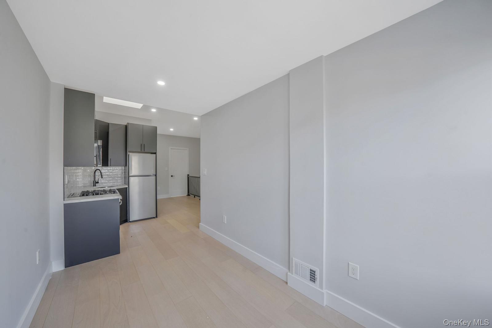 #15 photo, 7518 95th Avenue, クイーンズ区 Ozone Park , NY 11416