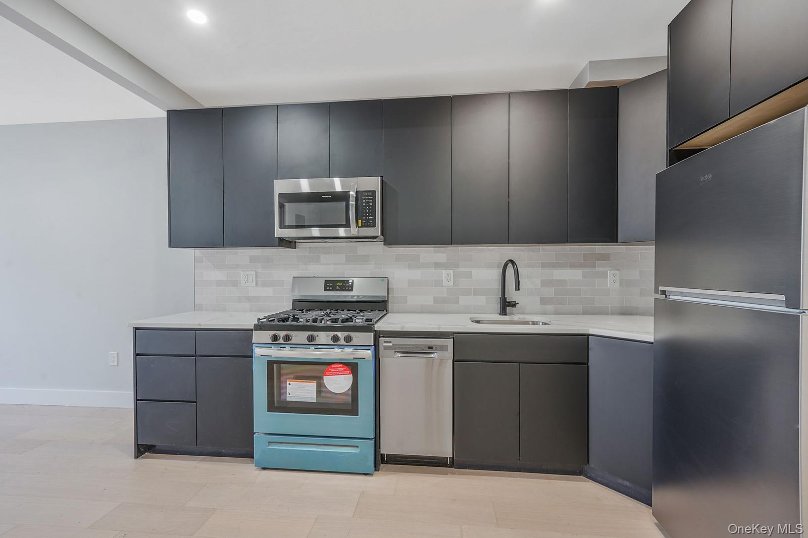 #8 photo, 7518 95th Avenue, クイーンズ区 Ozone Park , NY 11416