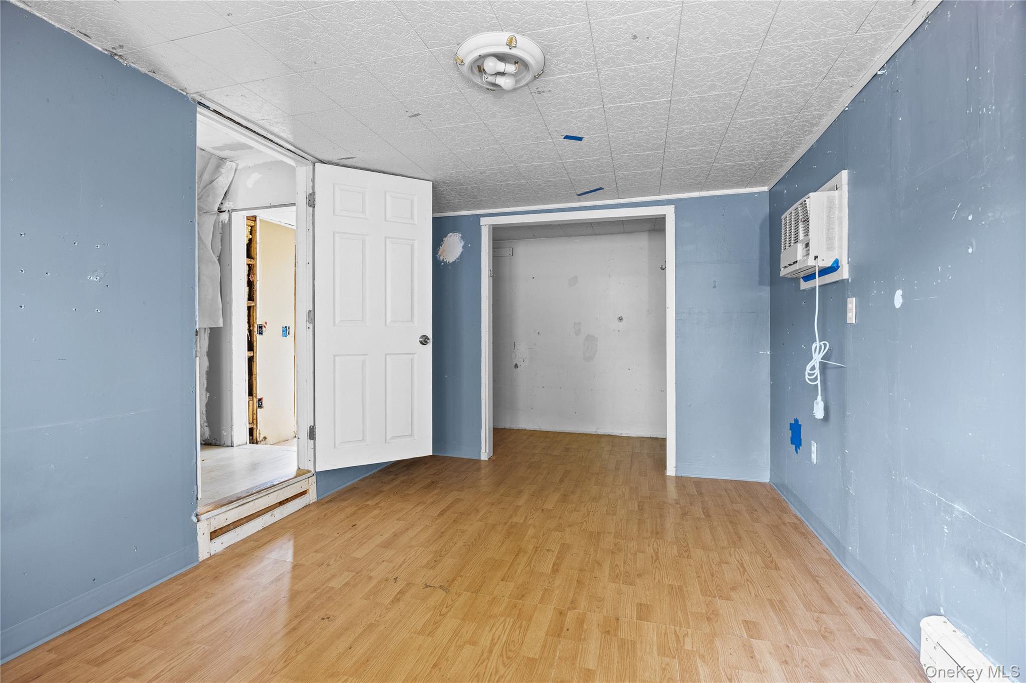 #20 photo, 85 Lake Promenade, サフォーク郡 Ronkonkoma , NY 11779