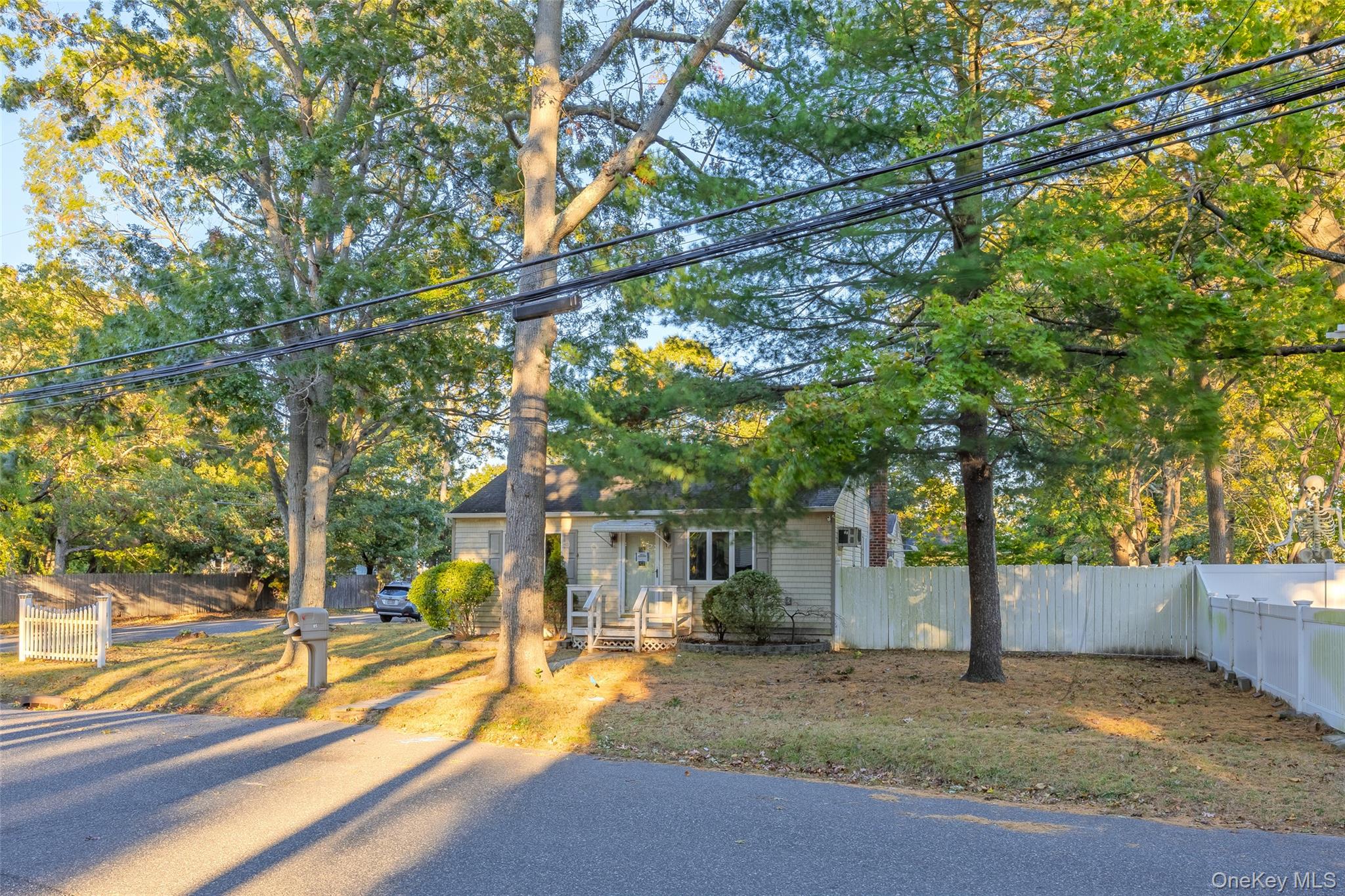 #5 photo, 85 Lake Promenade, サフォーク郡 Ronkonkoma , NY 11779