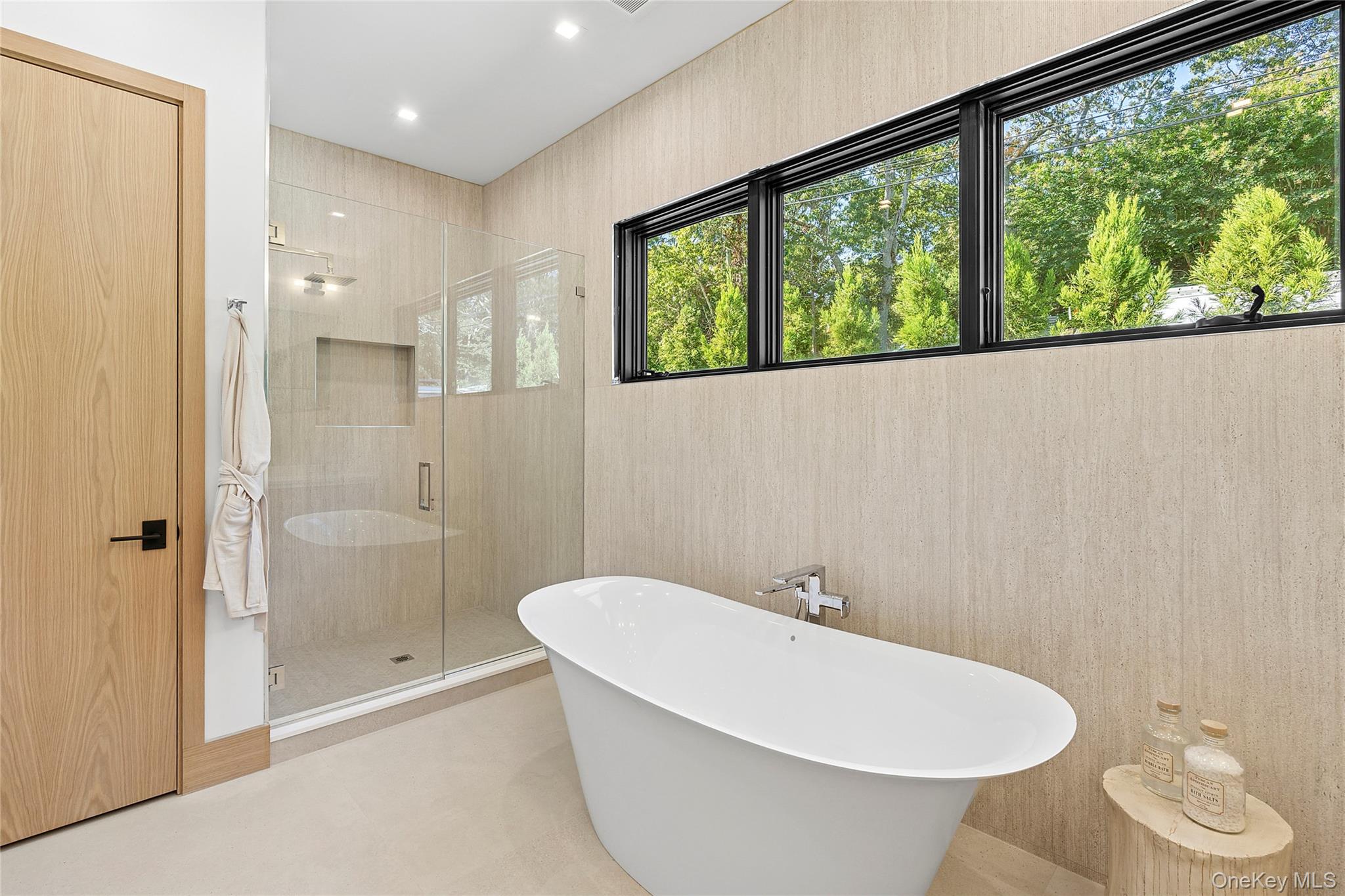 #15 photo, 35 Springwood Way, サフォーク郡 East Hampton , NY 11937