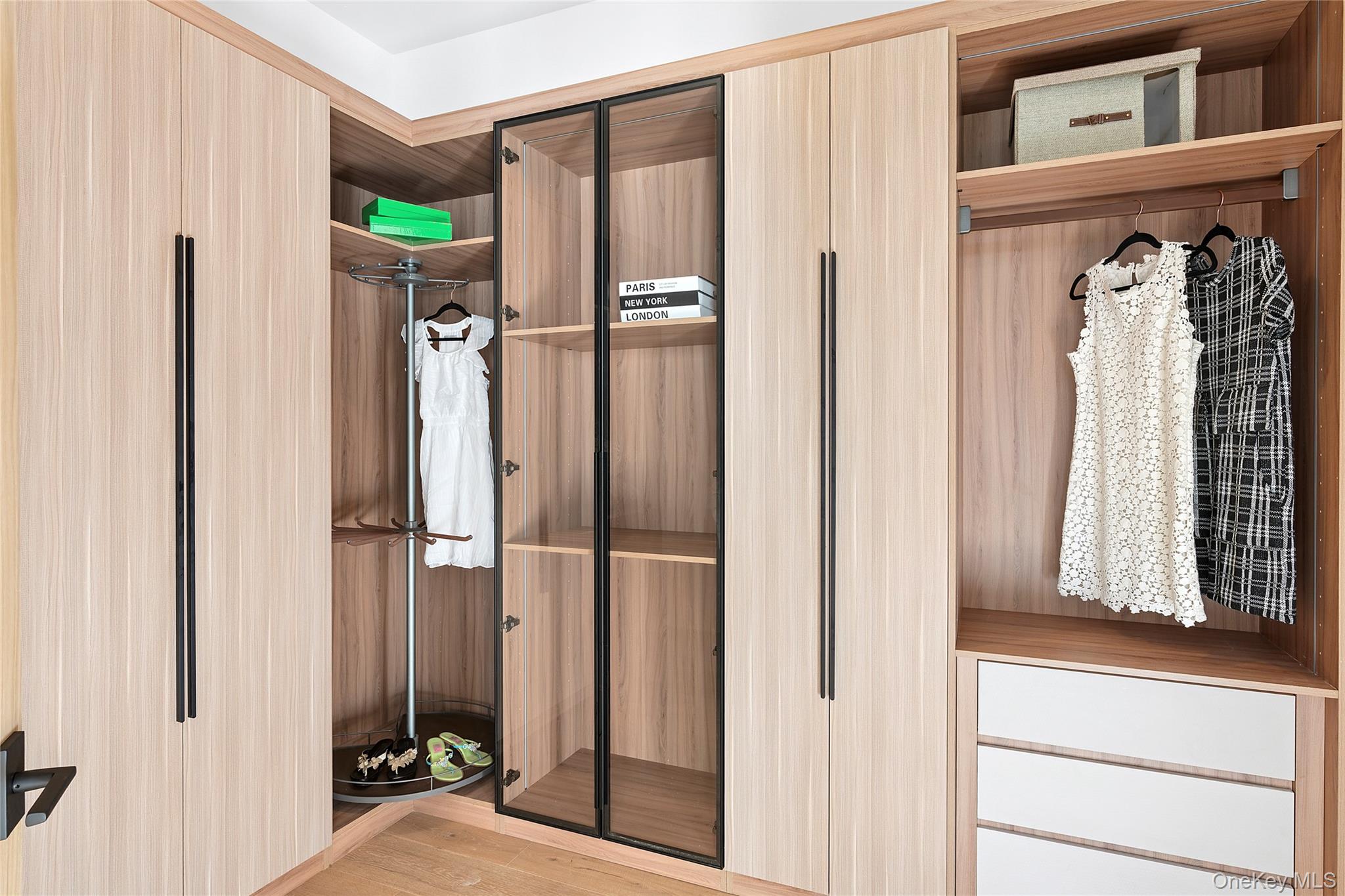 #16 photo, 35 Springwood Way, サフォーク郡 East Hampton , NY 11937