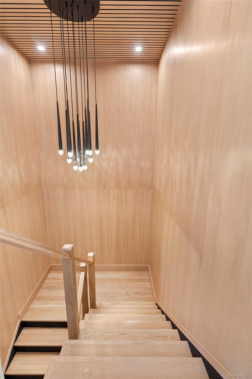 #20 photo, 35 Springwood Way, サフォーク郡 East Hampton , NY 11937