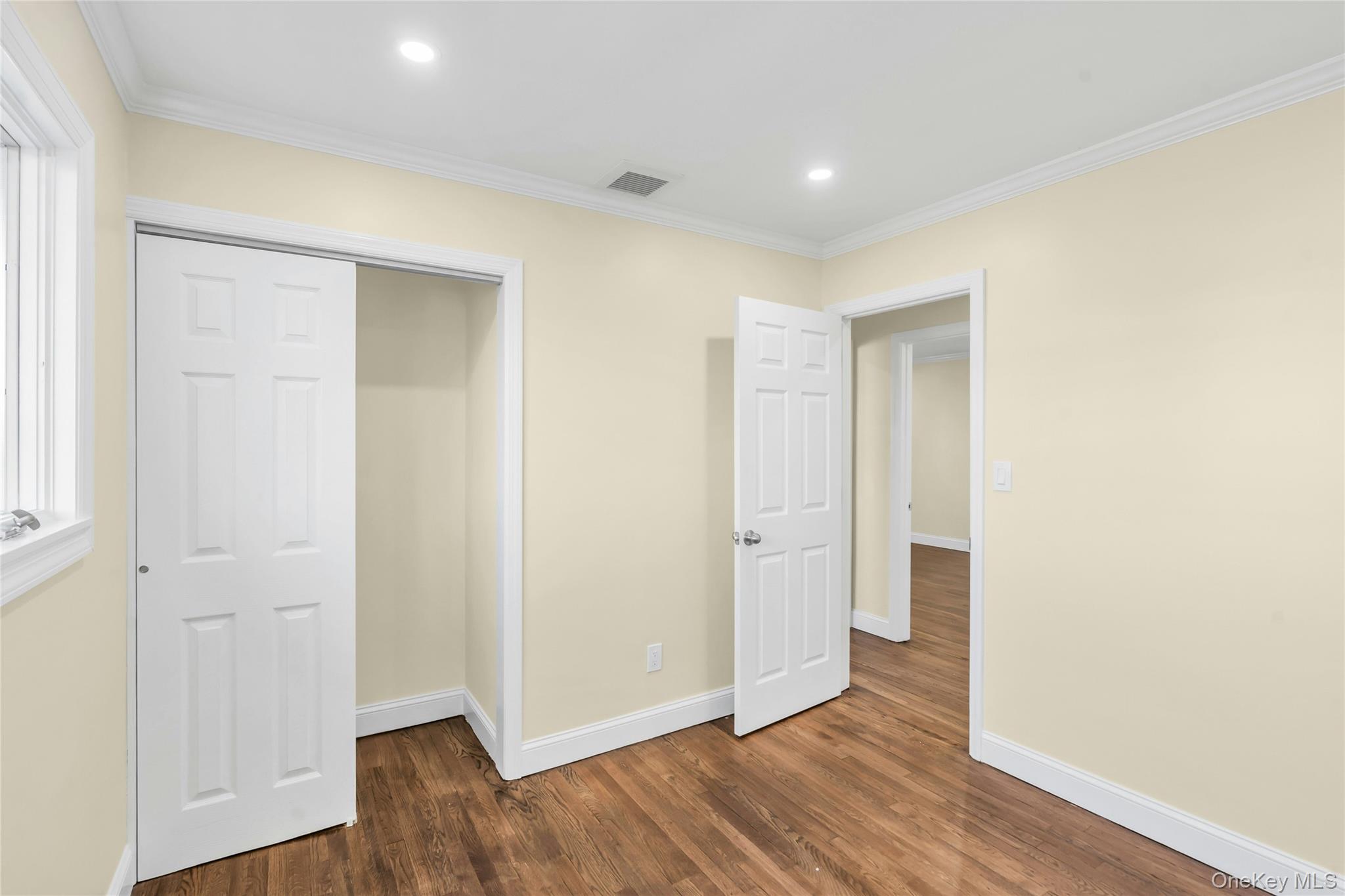 #10 photo, 248 N Iowa Avenue, ナッソー郡 Massapequa , NY 11758