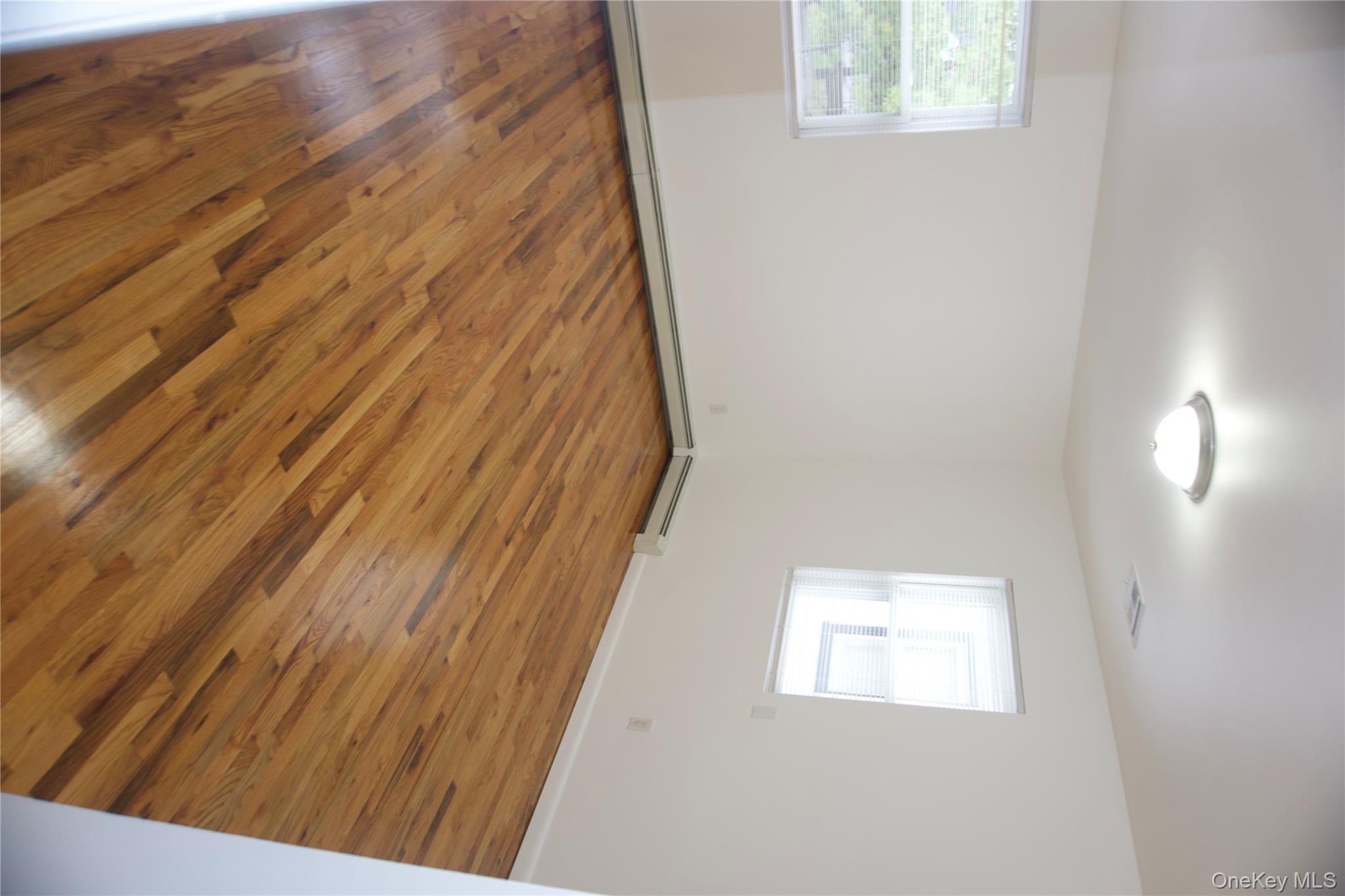 #8 photo, Lynbrook, ナッソー郡 Lynbrook , NY 11563