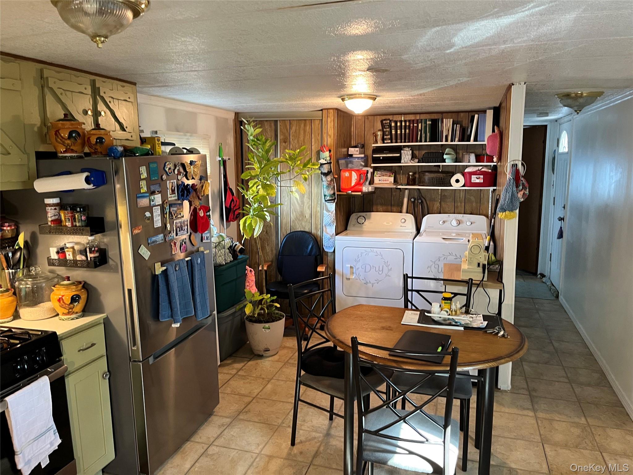 #10 photo, 37-64 HUBBARD AVE, サフォーク郡 Riverhead , NY 11901