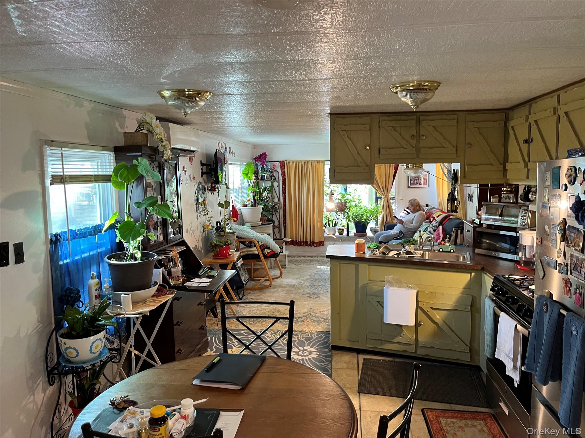 #12 photo, 37-64 HUBBARD AVE, サフォーク郡 Riverhead , NY 11901