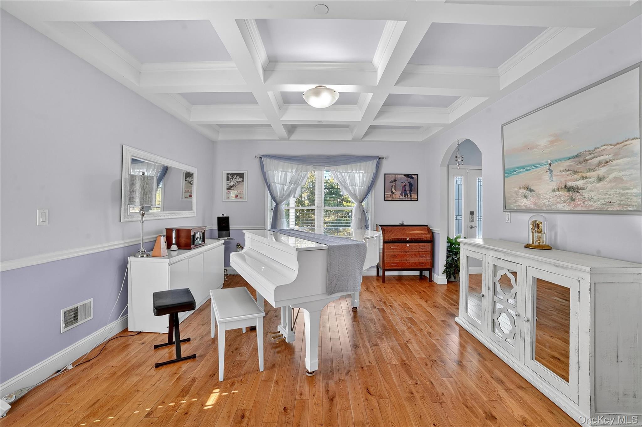 #8 photo, 6 Clarion Drive, White Plains , NY 10603