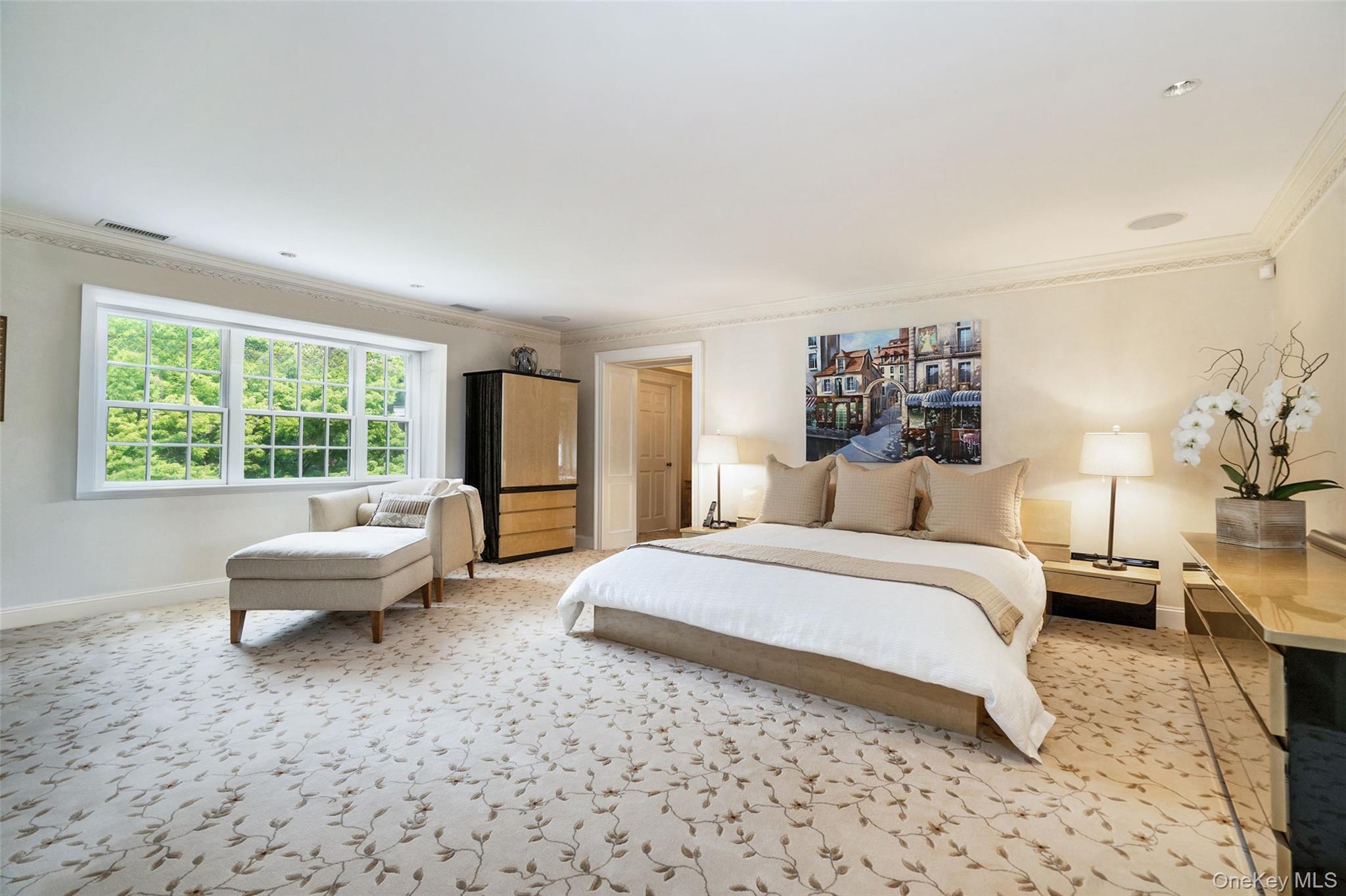 #18 photo, 8 Cooper Road, Scarsdale , NY 10583