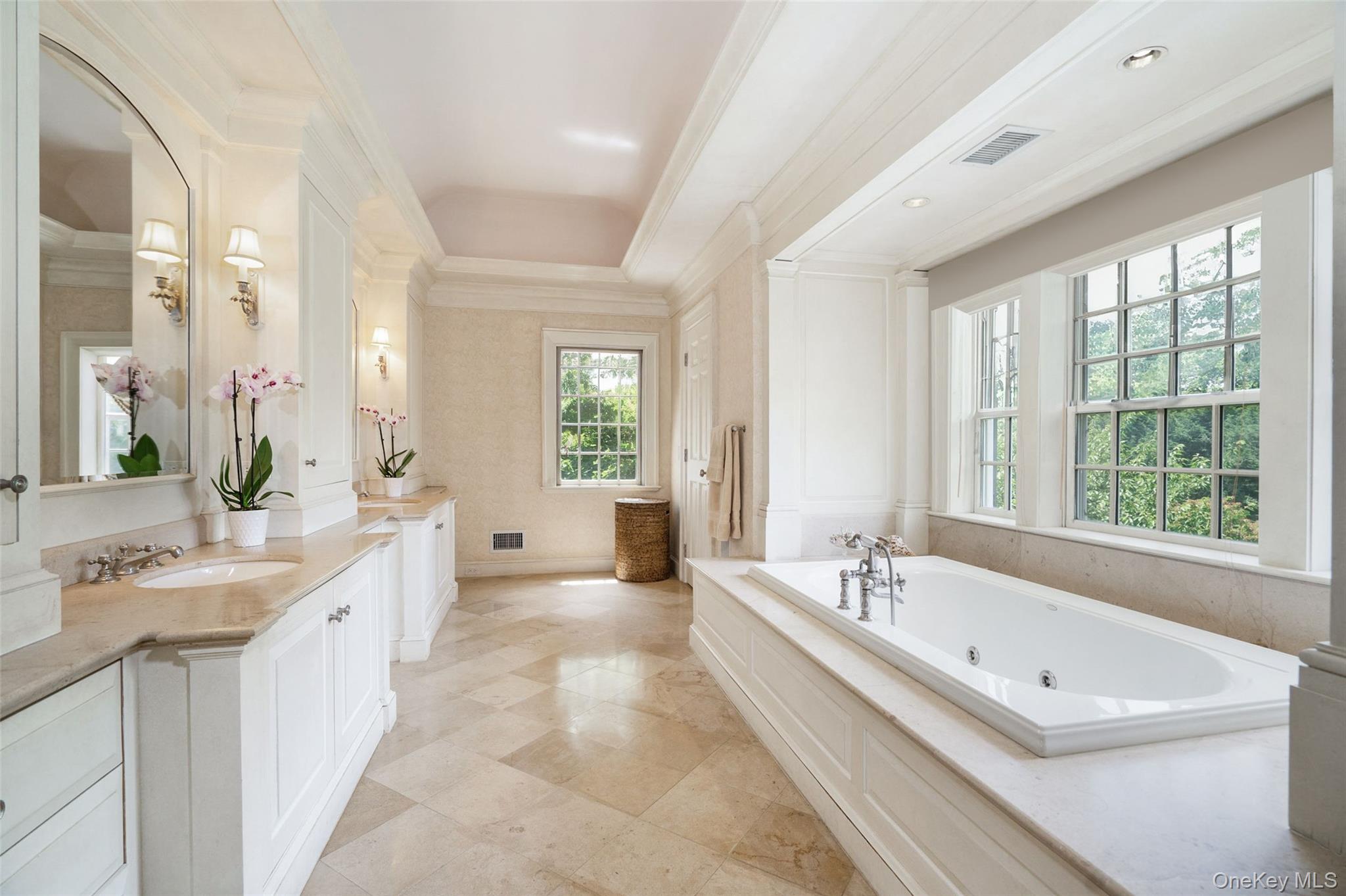 #20 photo, 8 Cooper Road, Scarsdale , NY 10583