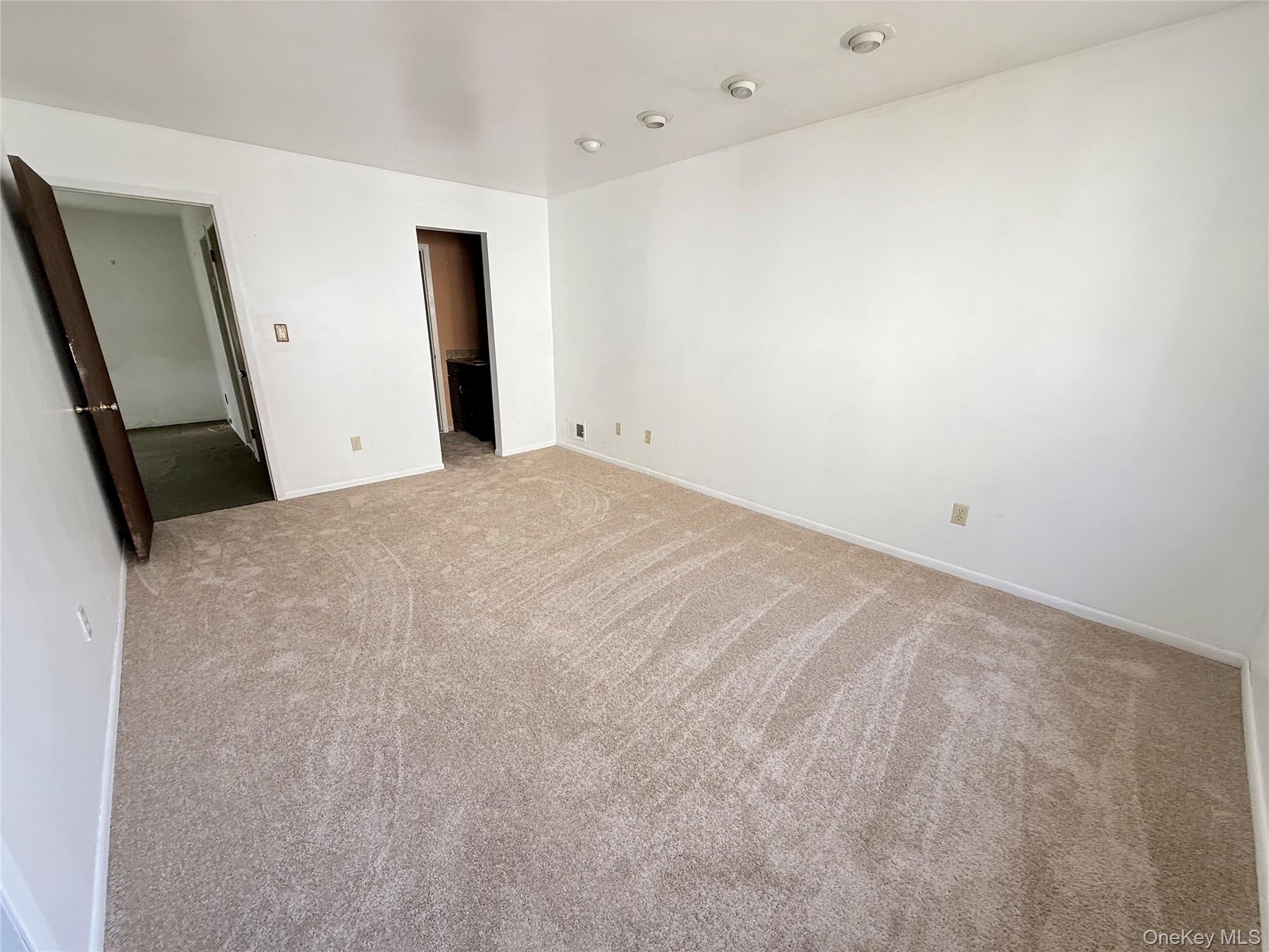 #8 photo, 466 Country Club Lane, Pomona , NY 10970