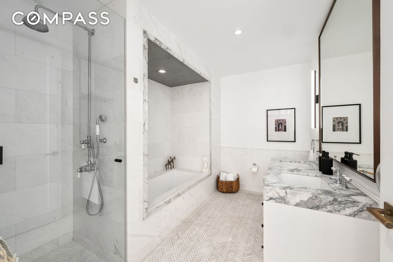 #10 photo, 438 E 12th Street, マンハッタン East Village , NY 10009