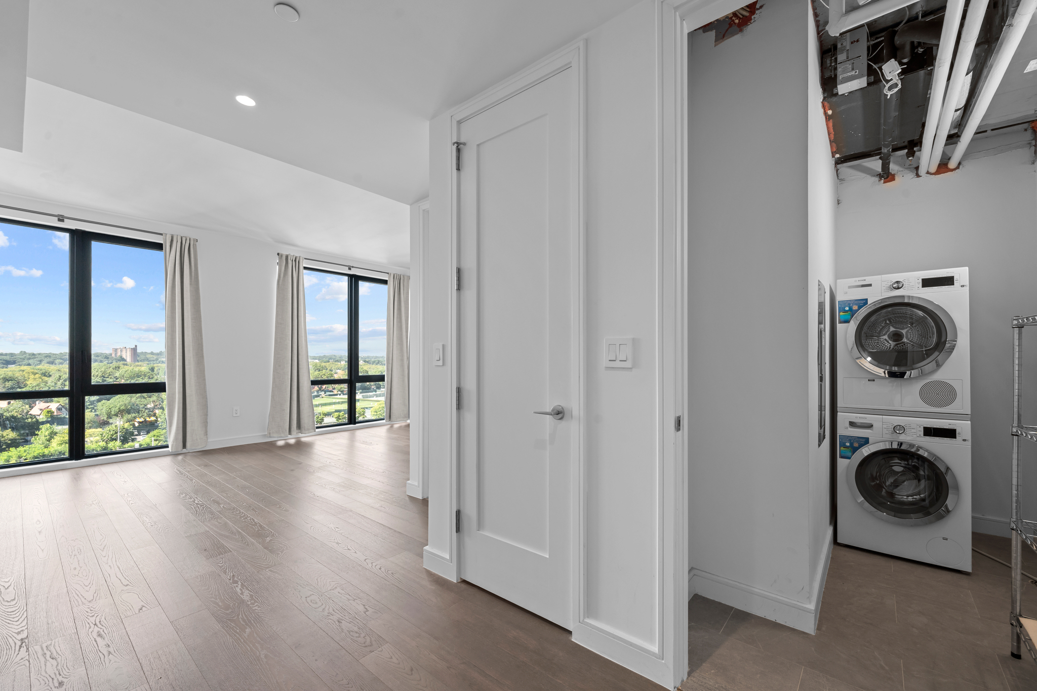 #14 photo, 107-06 Queens Boulevard, クイーンズ区 Forest Hills , NY 11375