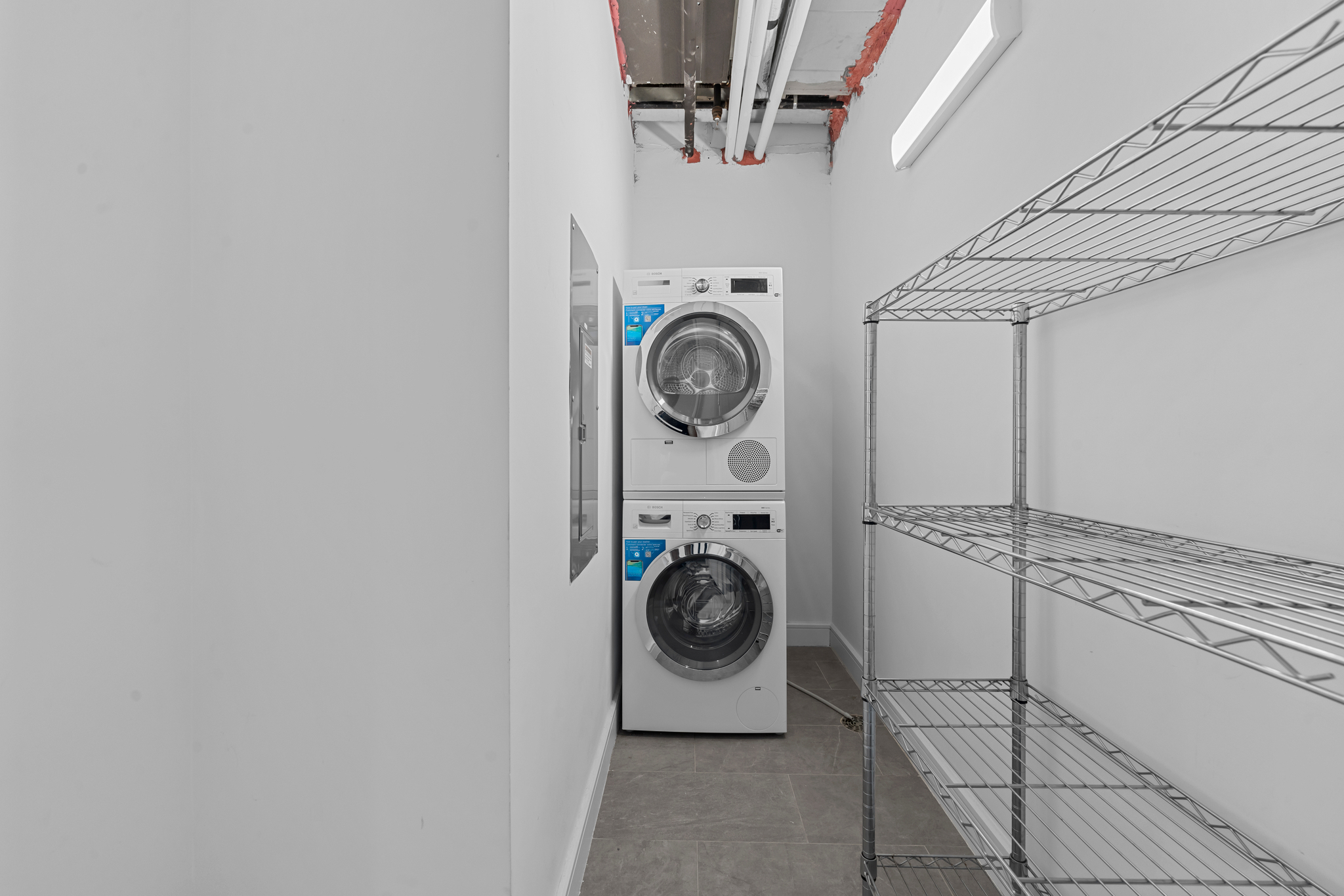 #15 photo, 107-06 Queens Boulevard, クイーンズ区 Forest Hills , NY 11375