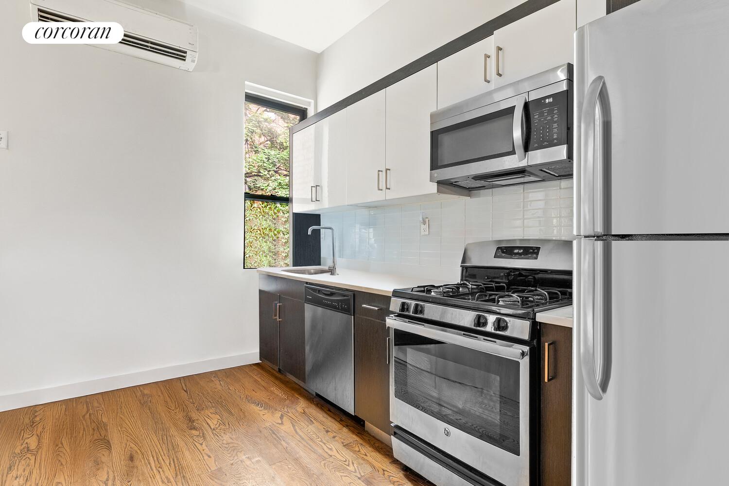 #18 photo, 164 UNDERHILL Avenue, Prospect Heights , NY 11238