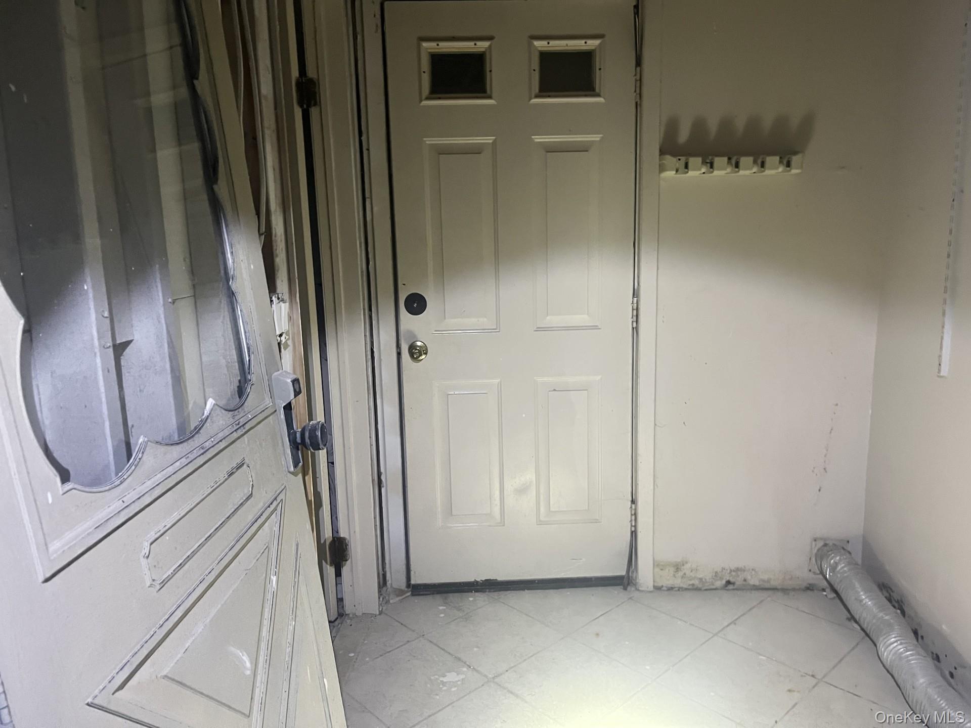 #14 photo, 25 Avenue B, सफ़ोक काउंटी Holbrook , NY 11741