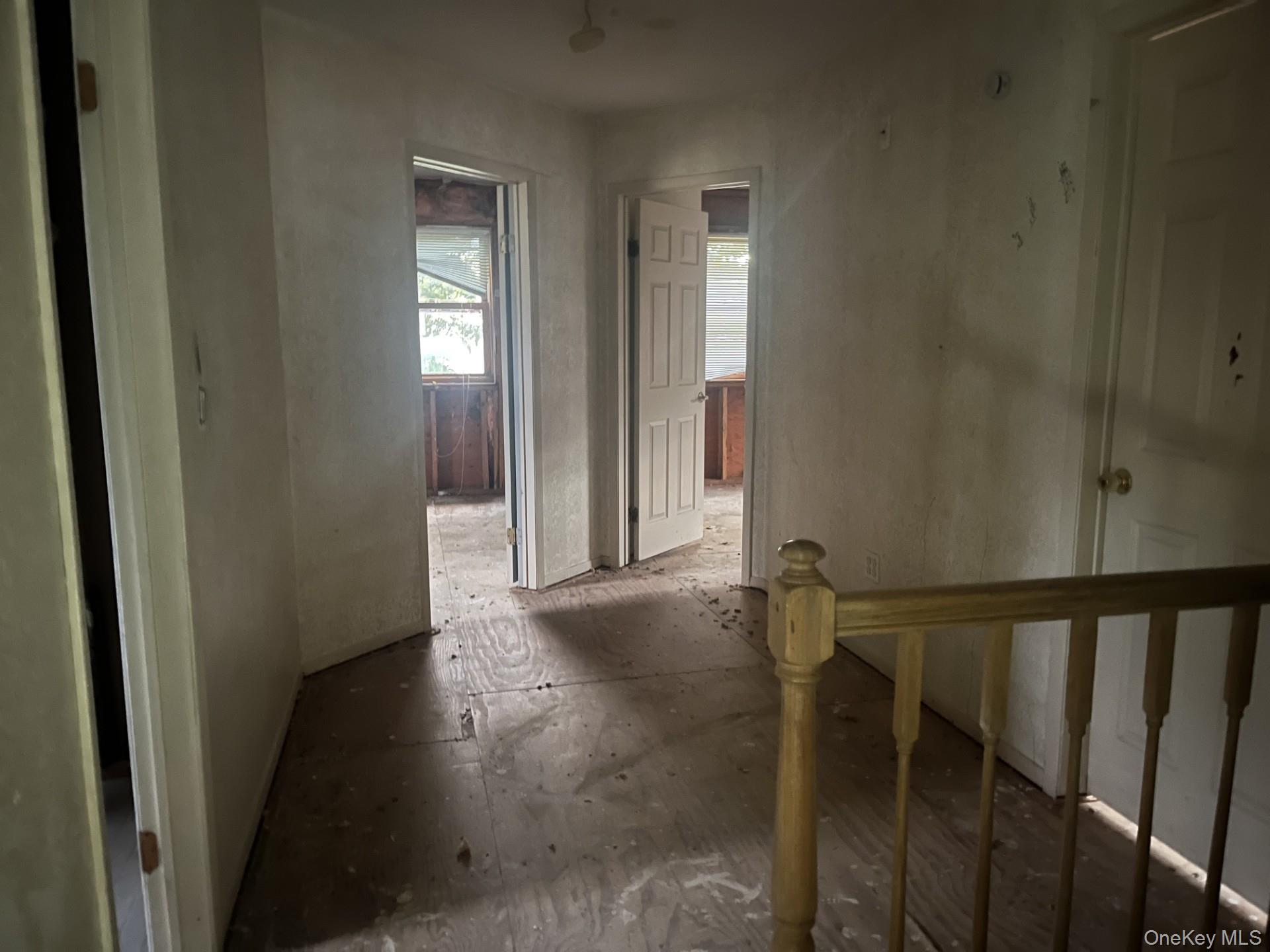 #15 photo, 25 Avenue B, सफ़ोक काउंटी Holbrook , NY 11741